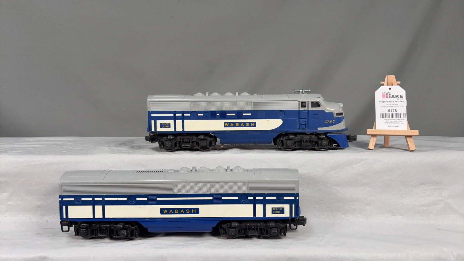 Lionel Postwar 2367 Wabash F3 Diesel AA Locomotives (1 of 6)