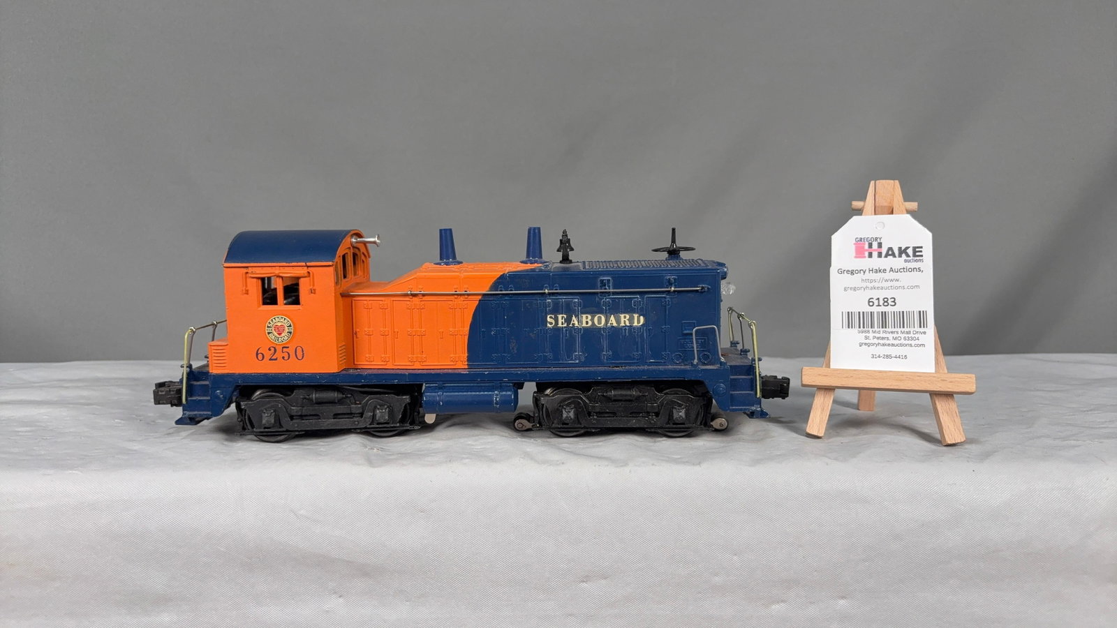 Lionel Postwar 6250 Seaboard Diesel Switcher (1 of 6)