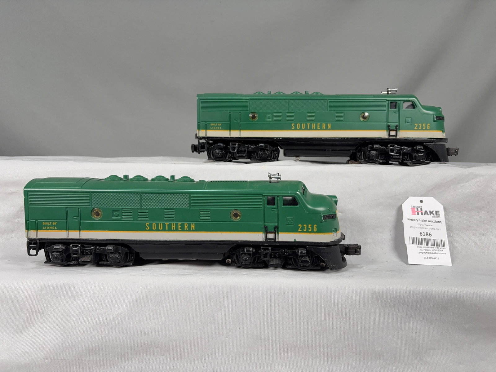 Lionel Postwar Southern 2356 ABA Diesel F3 Locomotives (1 of 6)