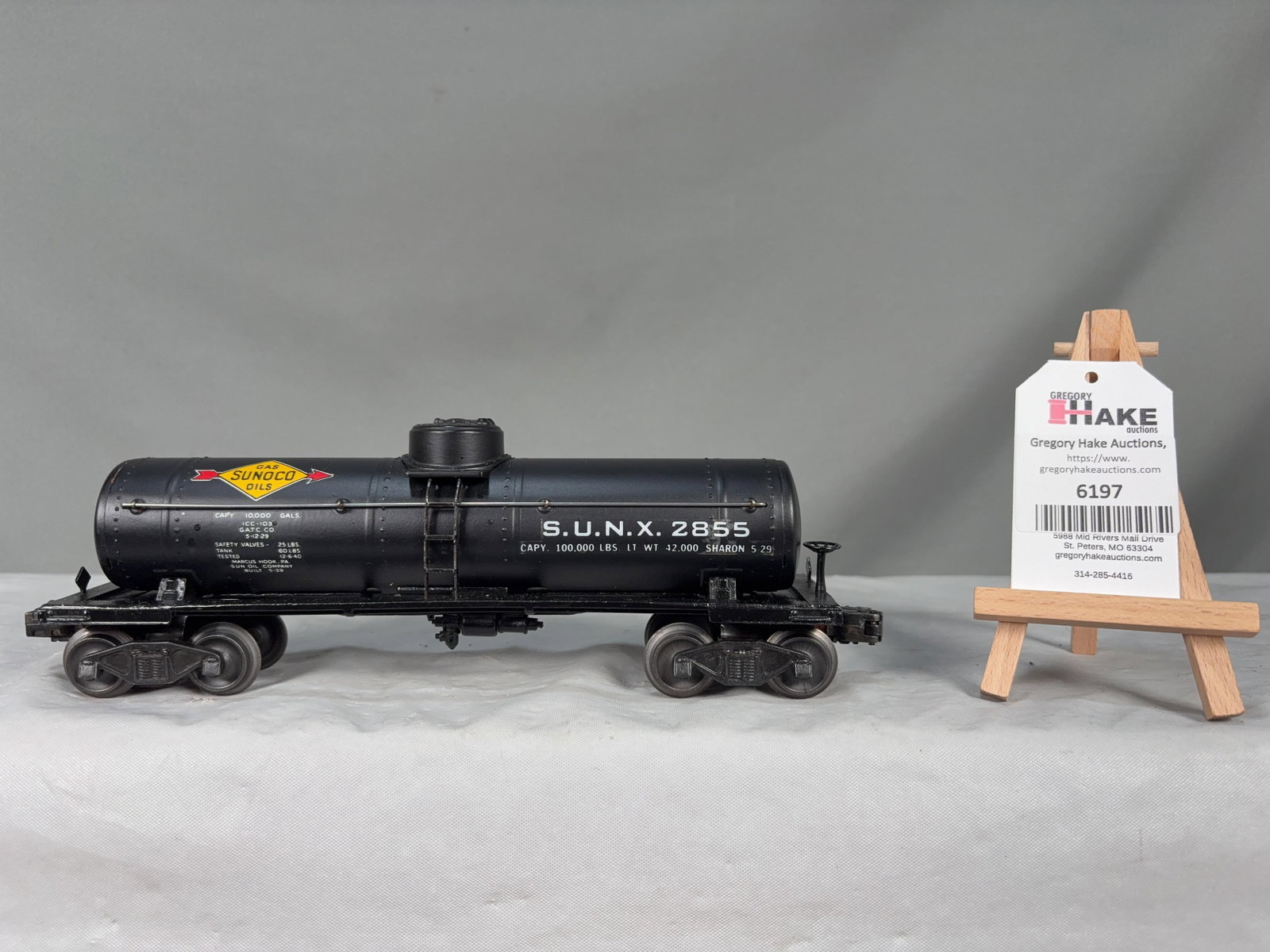 Beautifully Restored Lionel Postwar Black 2855 Sonoco Tank Car (1 of 6)
