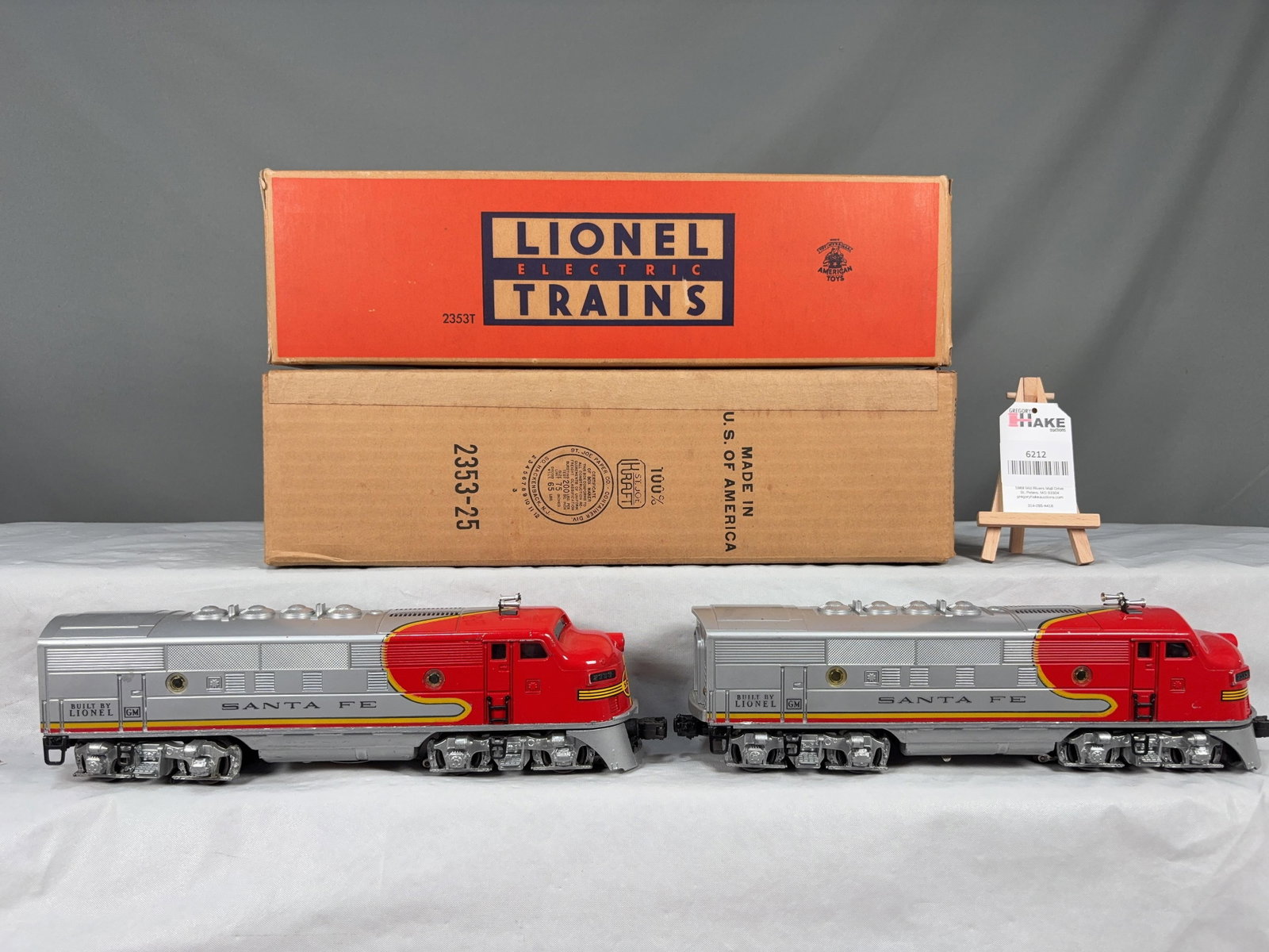 Lionel Postwar 2353 Santa Fe AA Diesel F3 Locomotives w/OB (1 of 6)
