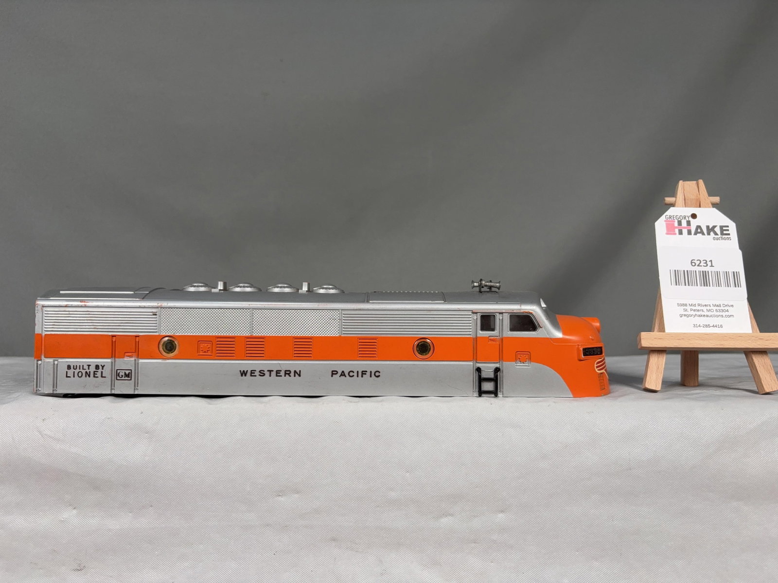 Lionel Postwar 2355 Western Pacific F3 A Unit Diesel Locomotive Shell Only (1 of 6)