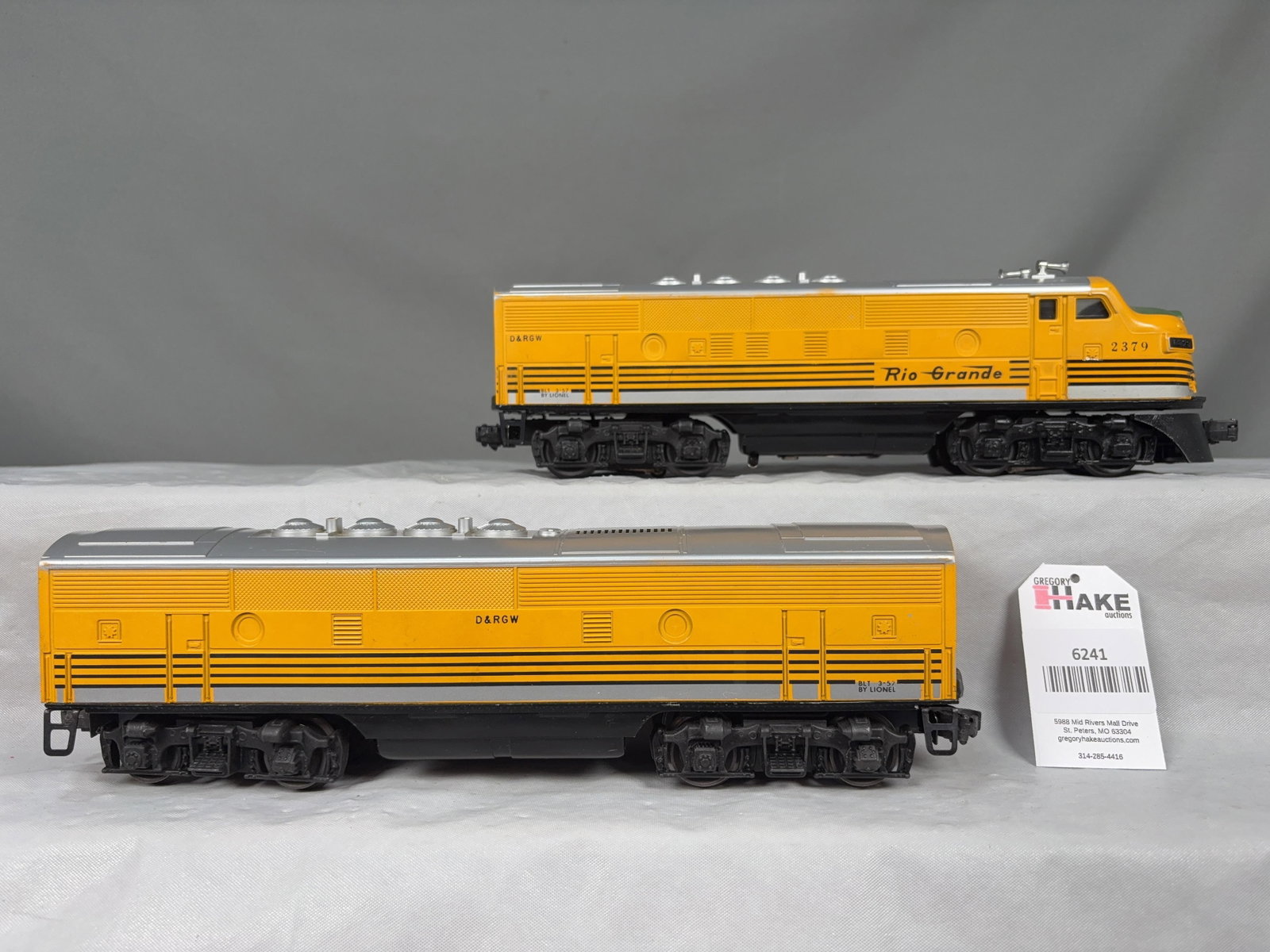 Lionel Postwar 2379 Rio Grande AB Diesel F3 Locomotives (1 of 6)