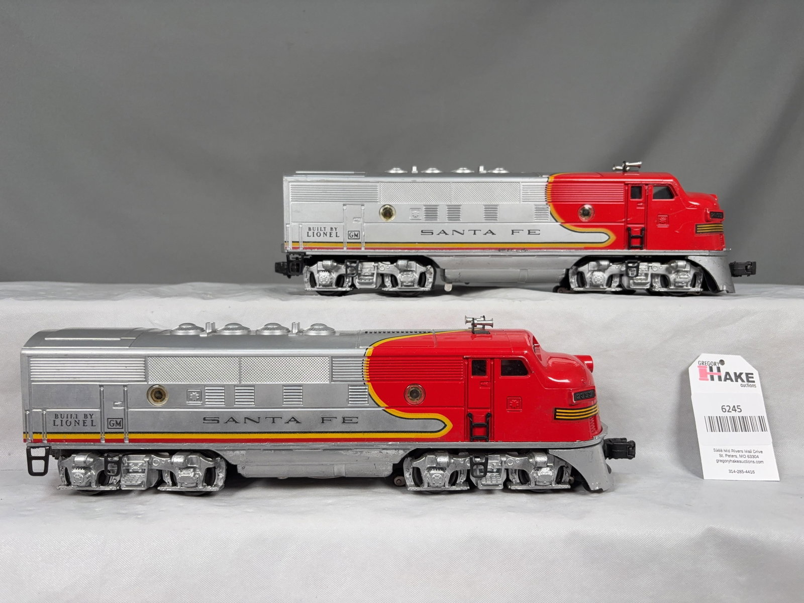 Lionel Postwar 2353 Santa Fe AA F3 Diesel Locomotives (1 of 6)