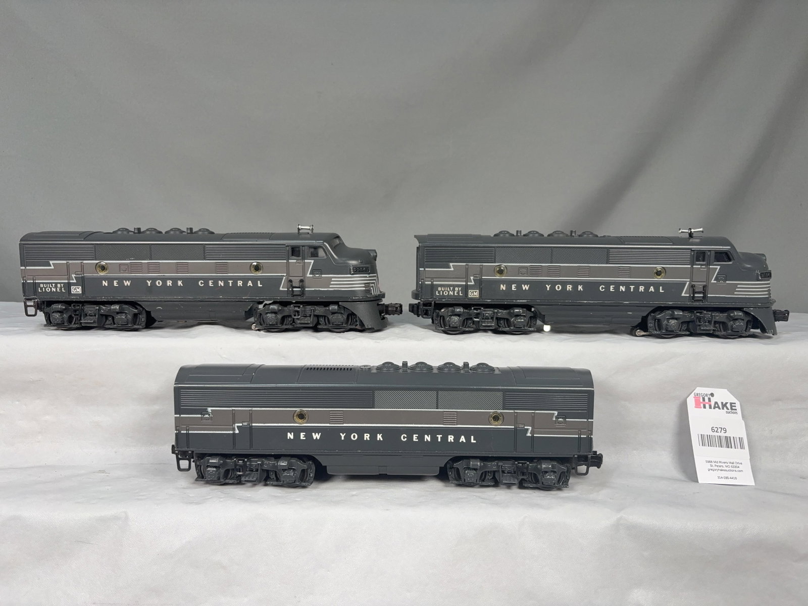 Lionel Postwar 2354 NYC F3 ABA Diesel Locomotives (1 of 6)