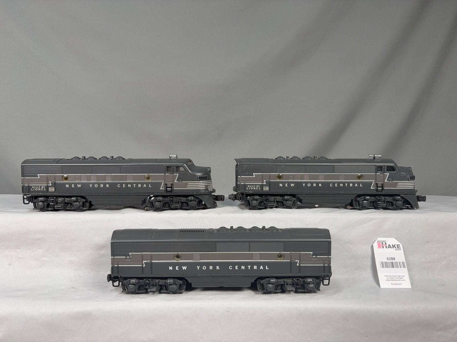 Lionel Postwar 2354 NYC F3 ABA Diesel Locomotives (1 of 6)