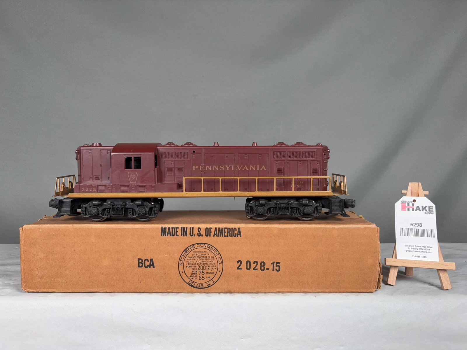 Very Nice Lionel Postwar 2028 Pennsylvania GP7 Diesel Locomotive w/ OB (1 of 6)