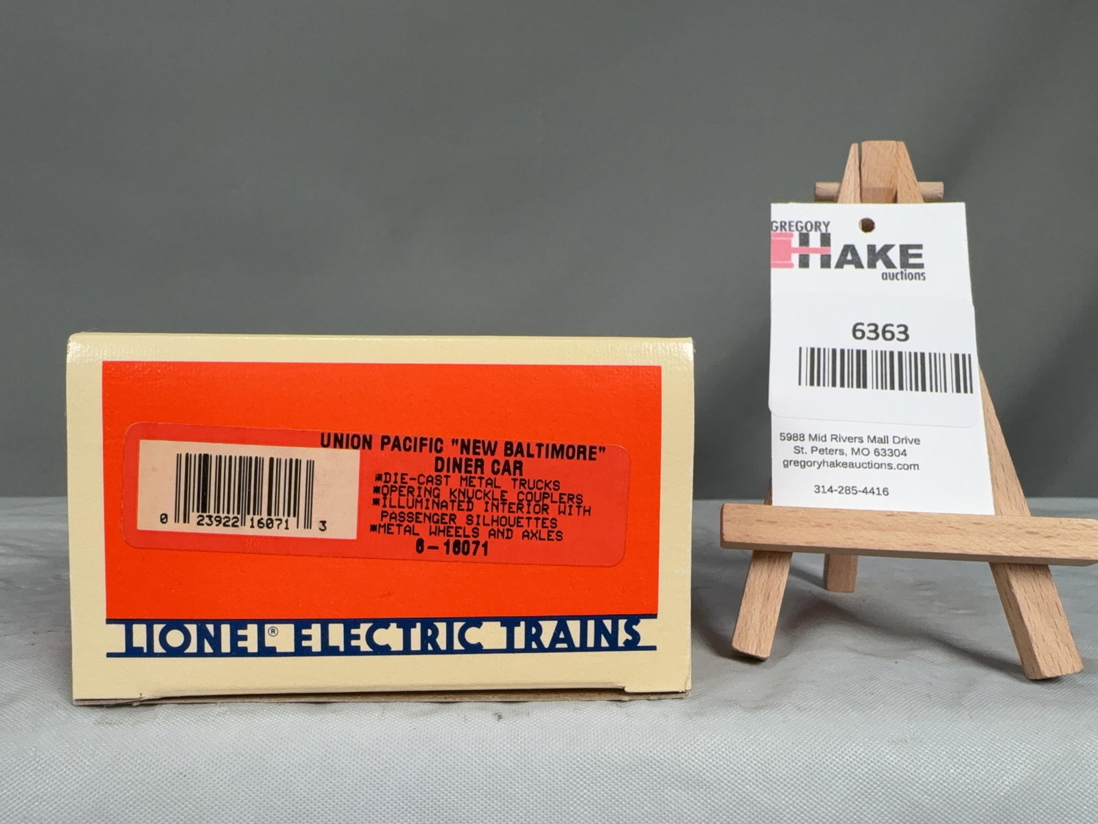 Lionel Union Pacific "New Baltimore" Diner Car 16071 w/OB (1 of 2)