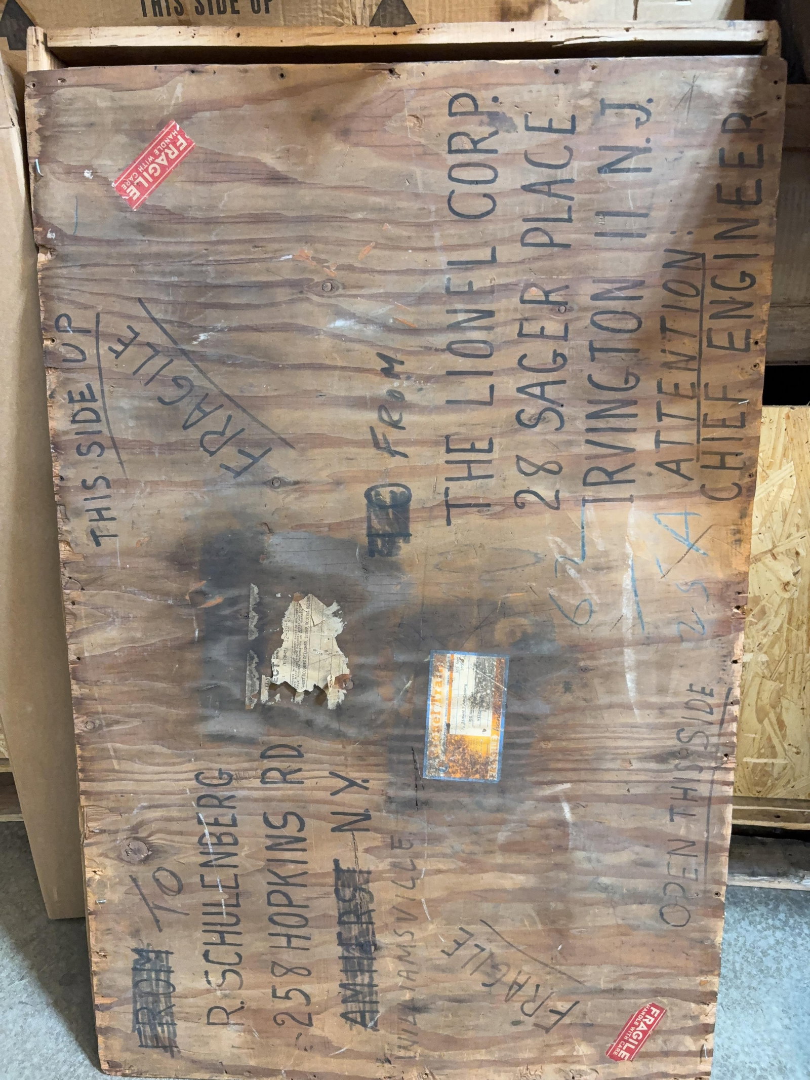 Lionel Postwar Prototype Piggyback Station w/ Original Shipping Crate (1 of 20)