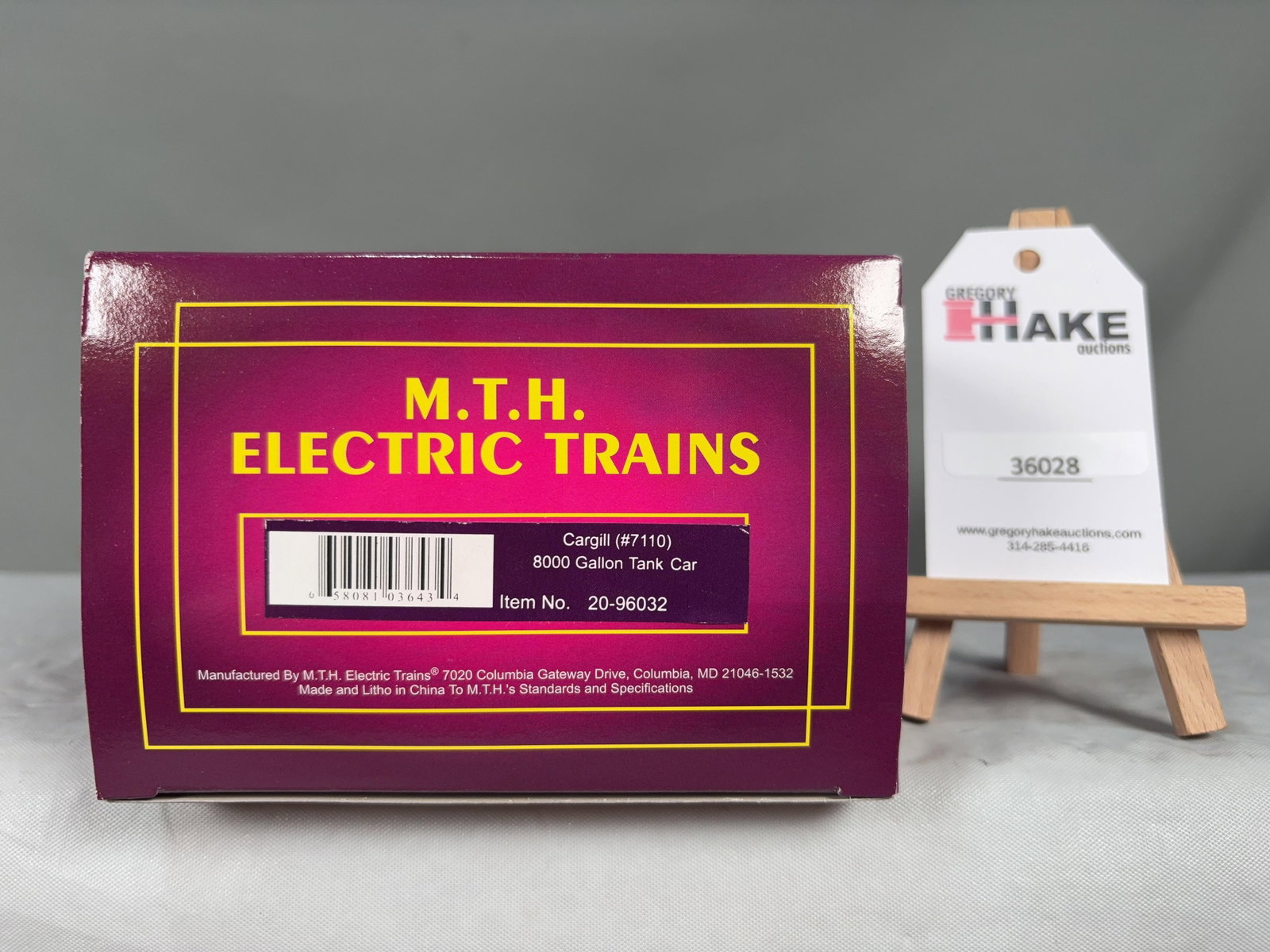 MTH Cargill 8000 Gallon Tank Car 20-96032 w/ OB: MTH Cargill 8000 Gallon Tank Car 20-96032 w/ OB, C10 � Size 13x4x6