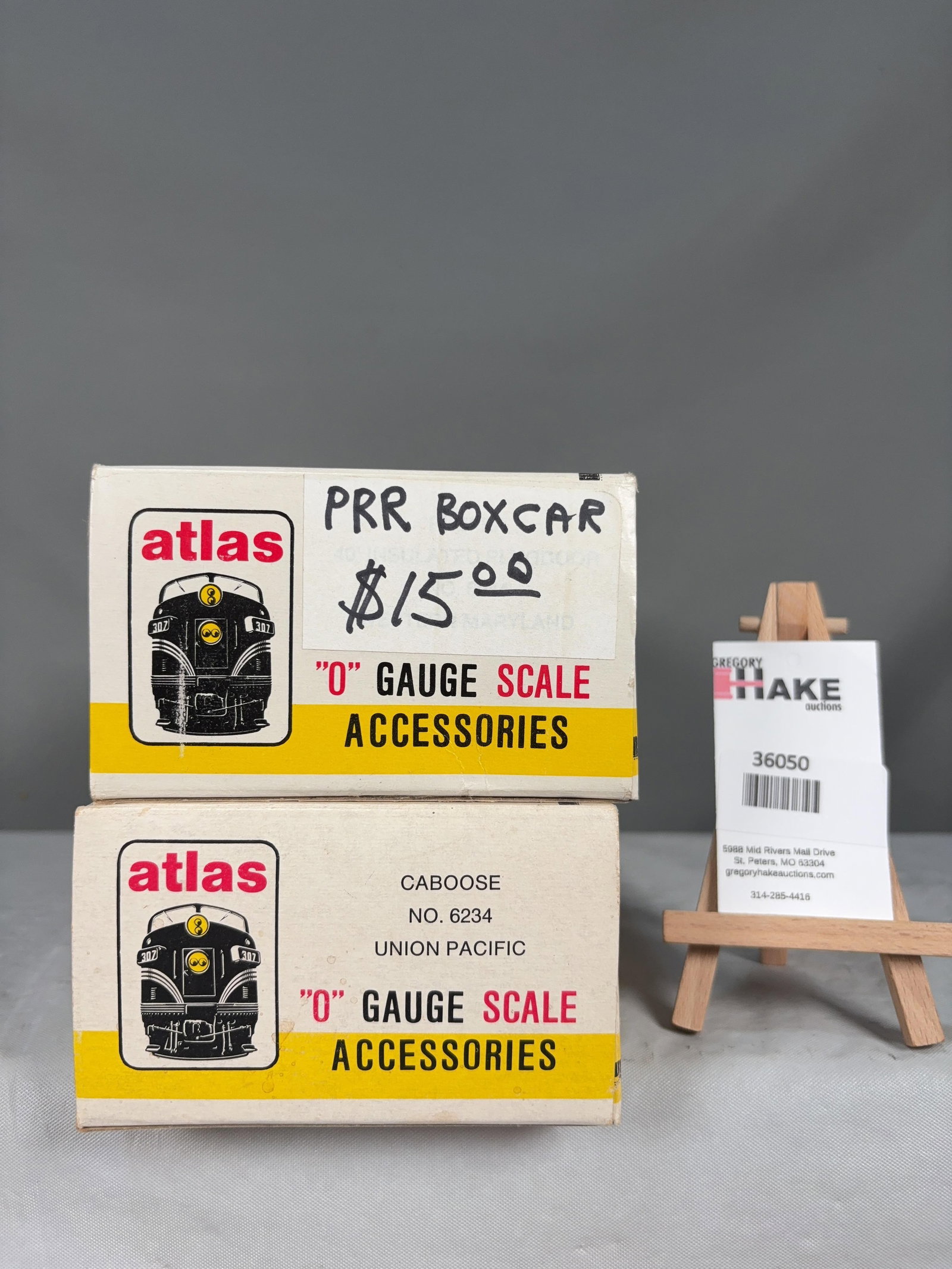 2 Atlas O Scale Cars w/OB's: 2 Atlas O Scale Cars w/OB's PRR Boxcar and UP Caboose w/ OB, C8 Size 13x5x6