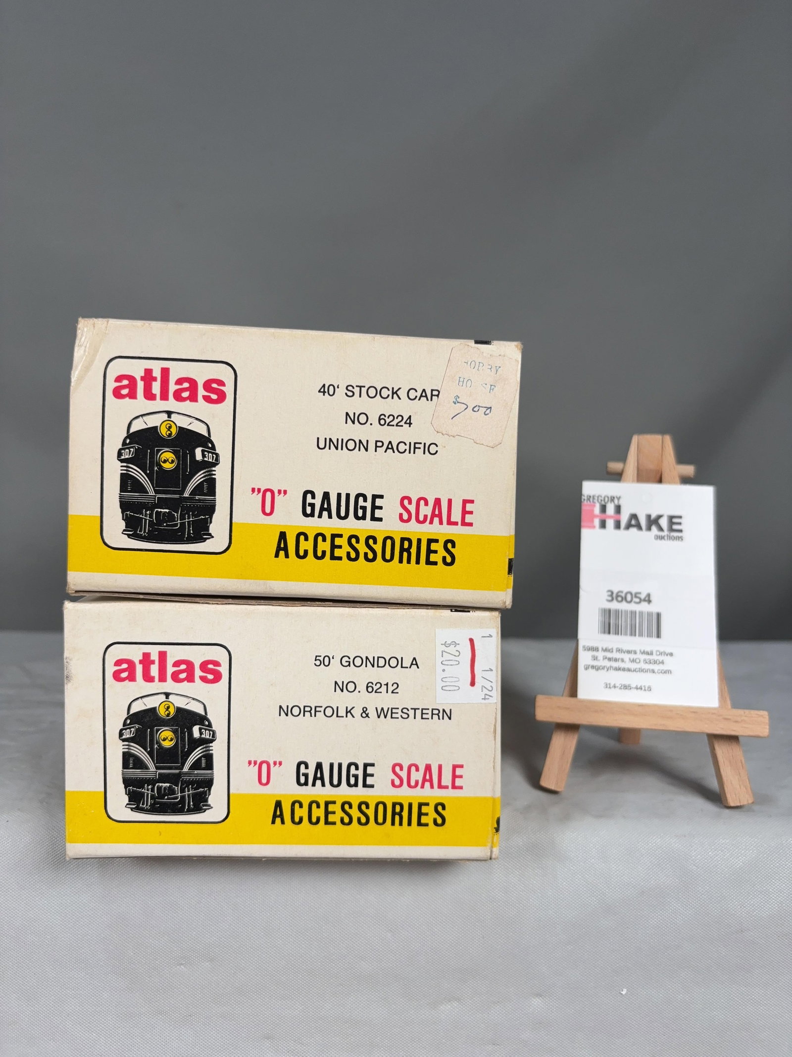 2 Atlas O Scale Cars w/OB's: �Atlas O Scale Cars w/OB's UP Stock Car, N&W Gondola w/ OB, C8 Size 16x5x6