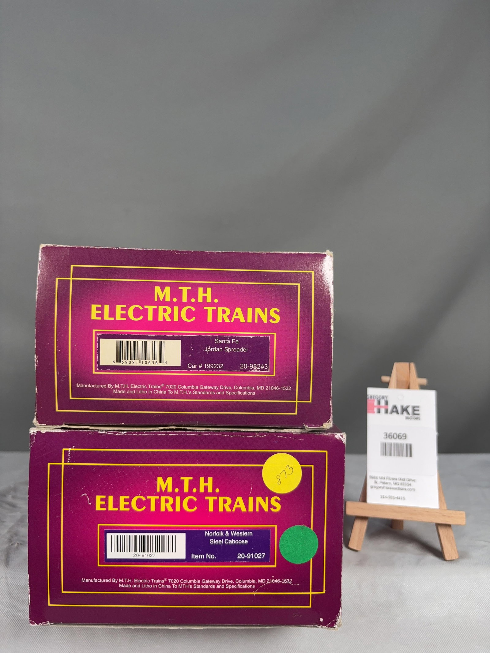 MTH Santa Fe Jordan Spreader 20-98243, Norfolk &Western Steel Caboose 20-91027 w/ OB: MTH Santa Fe Jordan Spreader 20-98243, Norfolk &Western Steel Caboose 20-91027 w/ OB, C8 � Size 16x6x8
