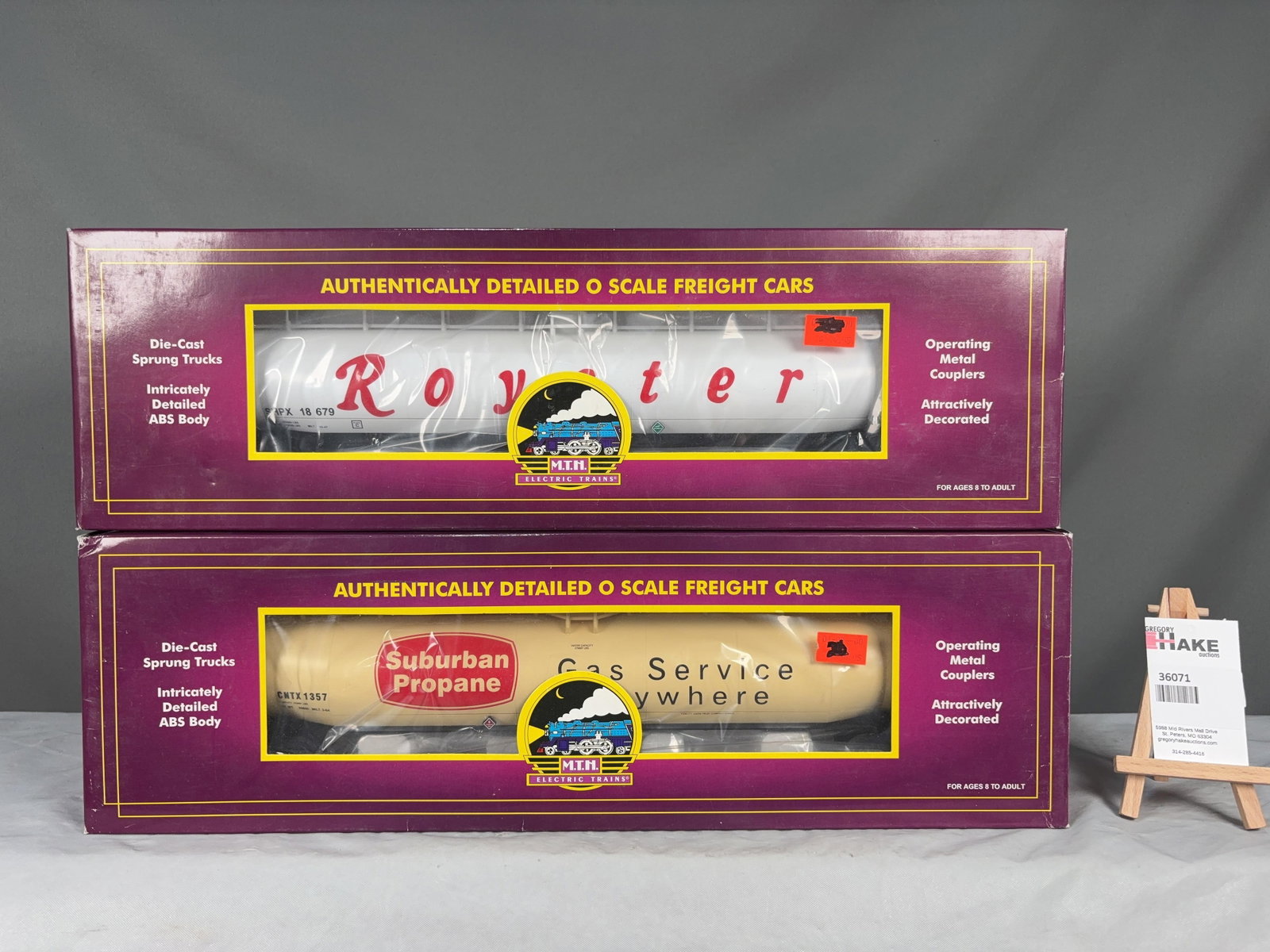 MTH Royster 20-96012 and Suburban Propane 20-96006 33K Gallon Tank Cars w/ OB - 2