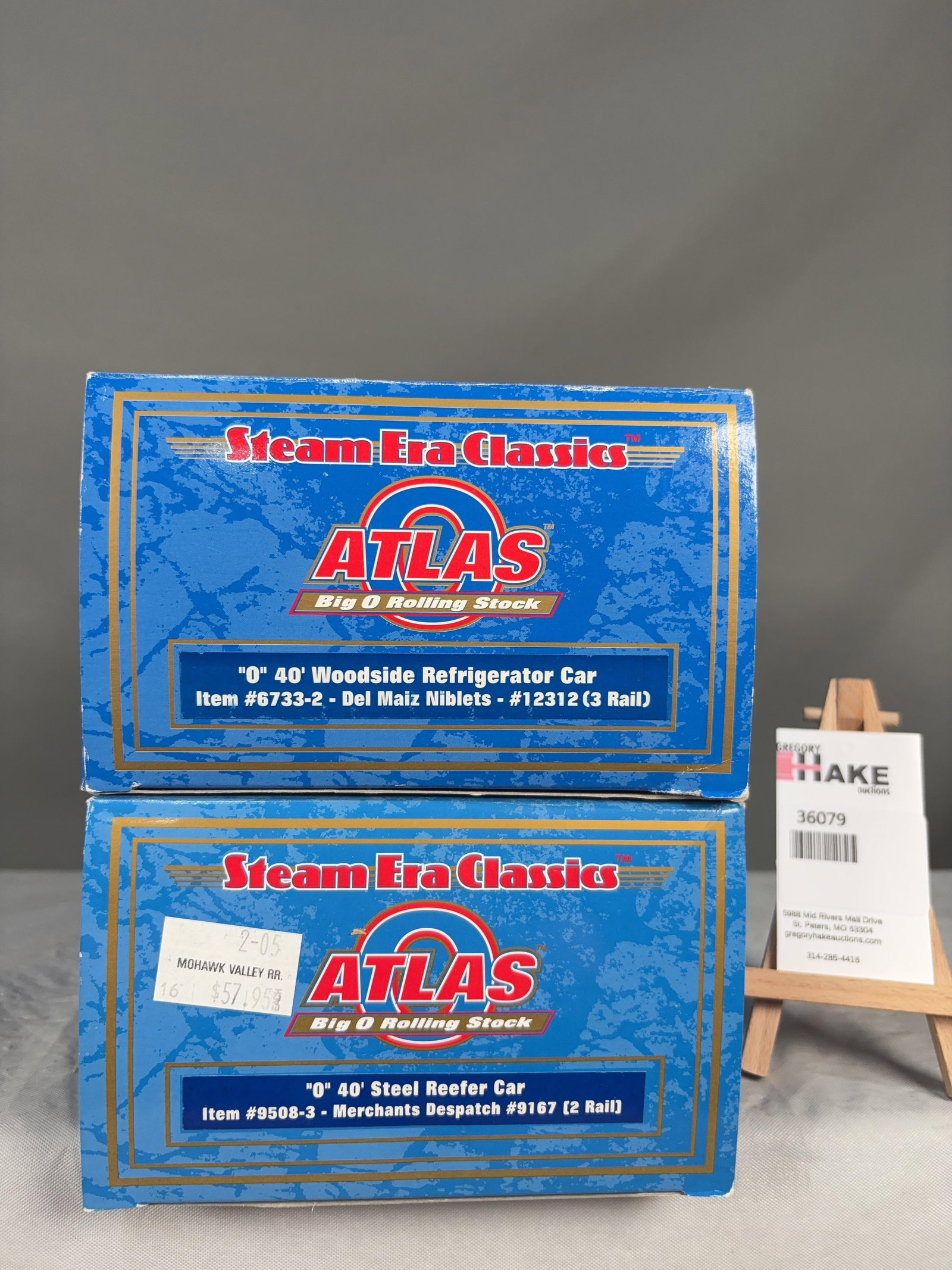 Atlas O Scale Reefer & Refrigerator Cars w/OB's: Atlas O Scale Reefer & Refrigerator Cars w/OB's Del Maiz Niblets Woodside Refrigerator Car 6733-2 and Merchants Despatch Reefer Car 9508-3 w/ OB, C8 Size 17x8x6