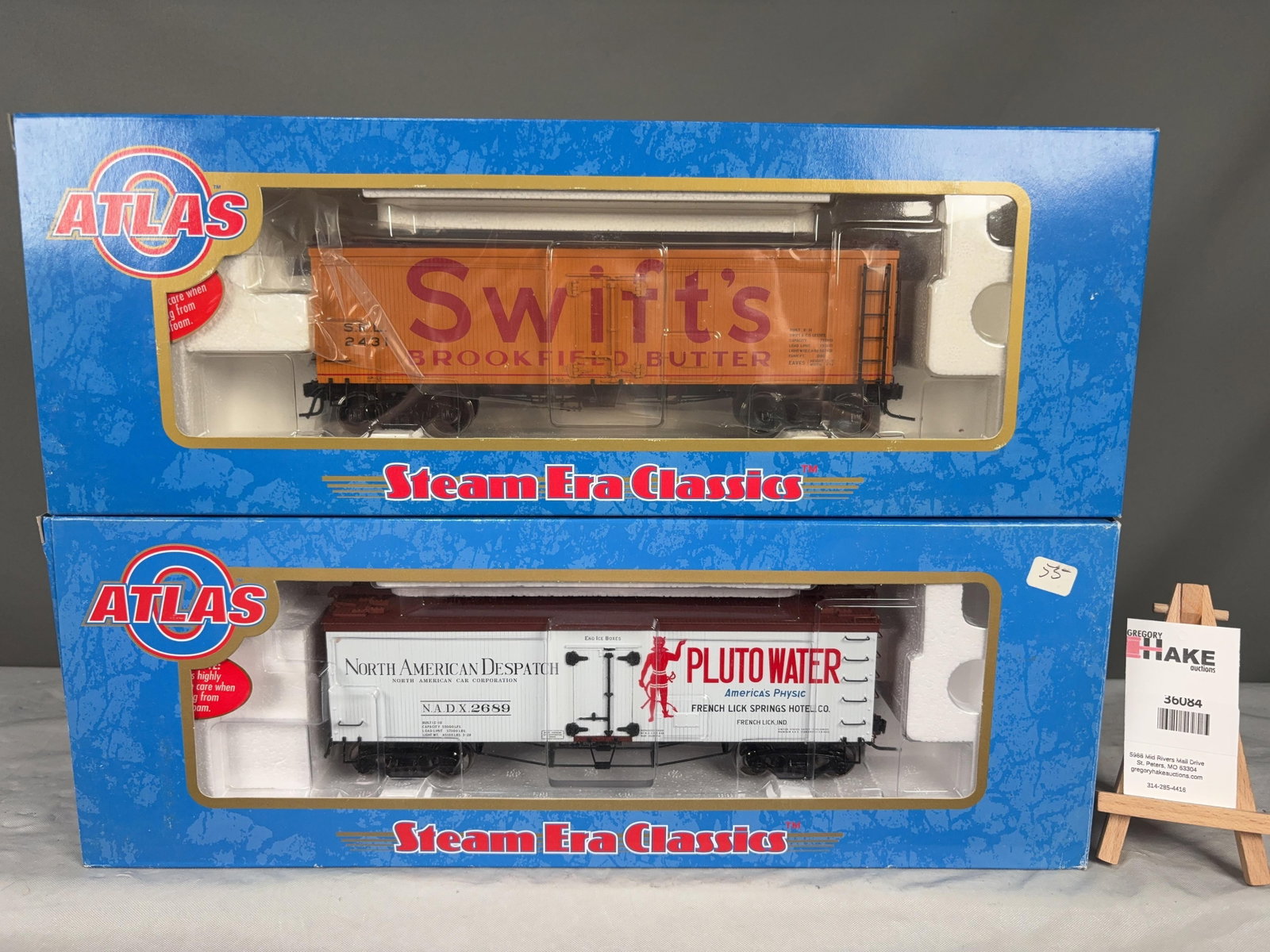 2 Atlas O Scale Refrigerator and Reefer Cars w/OB's - 2