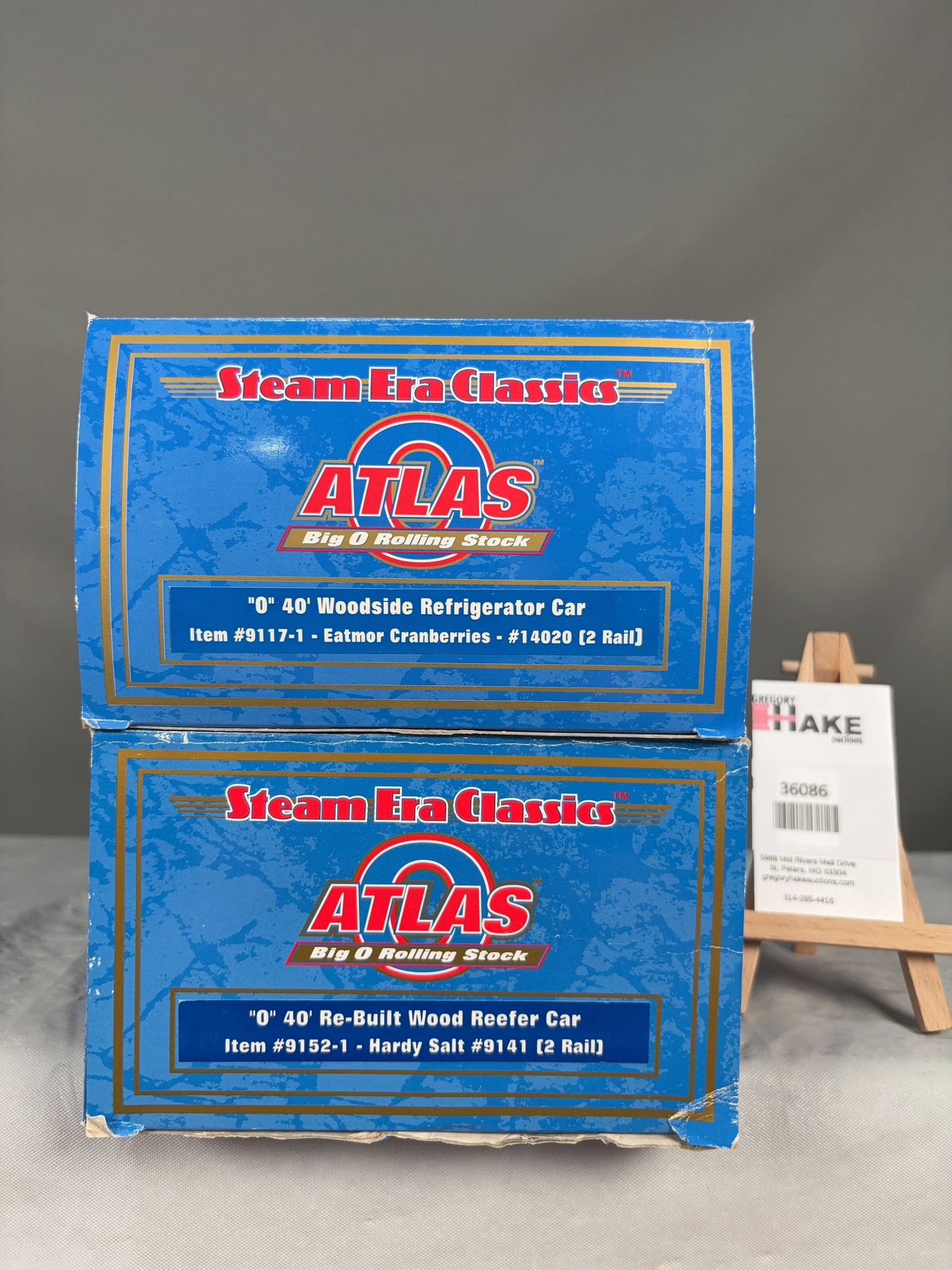 2 Atlas O Scale Refrigerator and Reefer Cars w/OB's: 2 Atlas O Scale Eatmor Cranberries 9117-1 Refrigerator and Hardy Salt 9152-1 Reefer Cars w/OB's, C8. Size 17x6x8