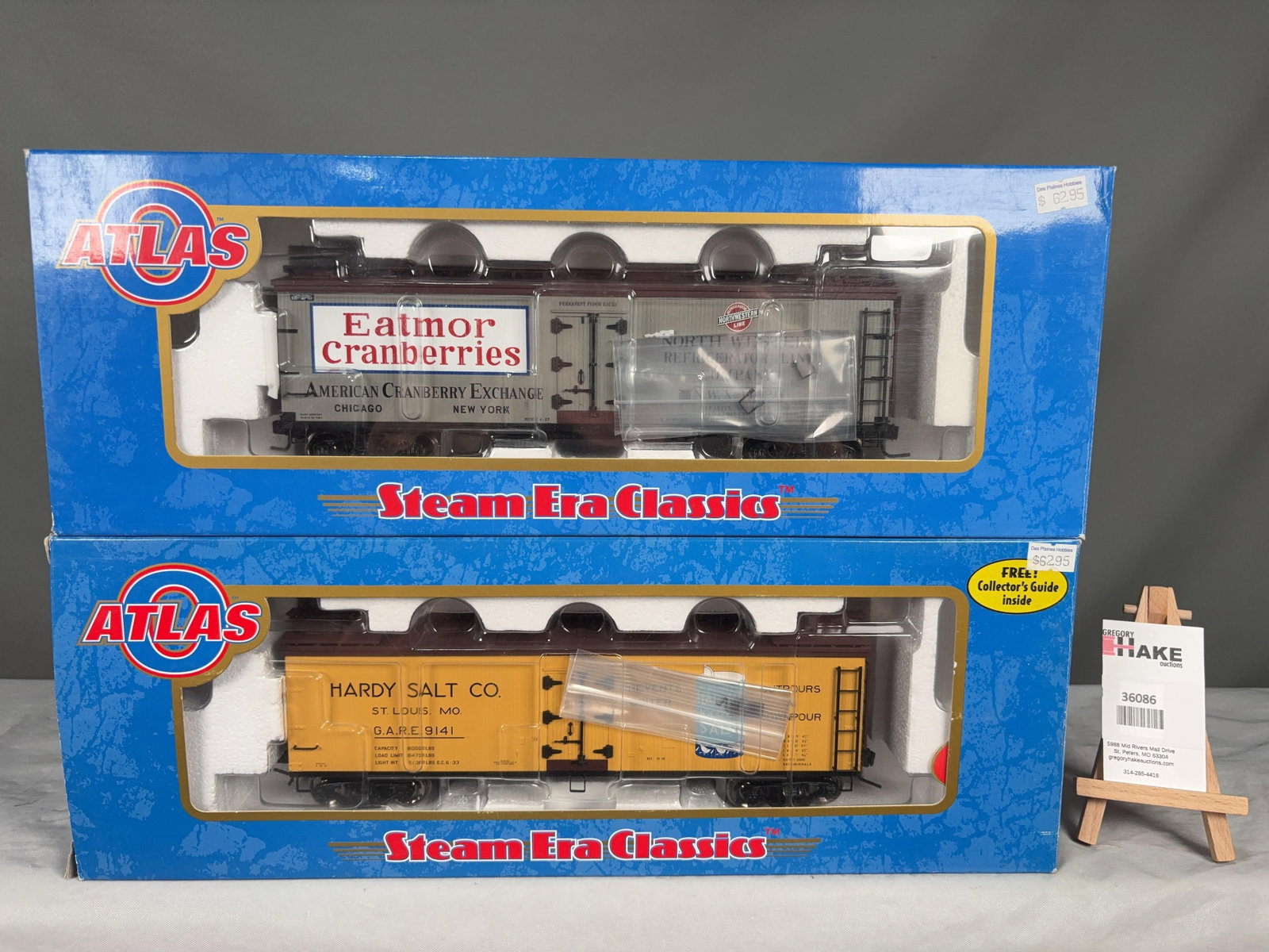 2 Atlas O Scale Refrigerator and Reefer Cars w/OB's - 2