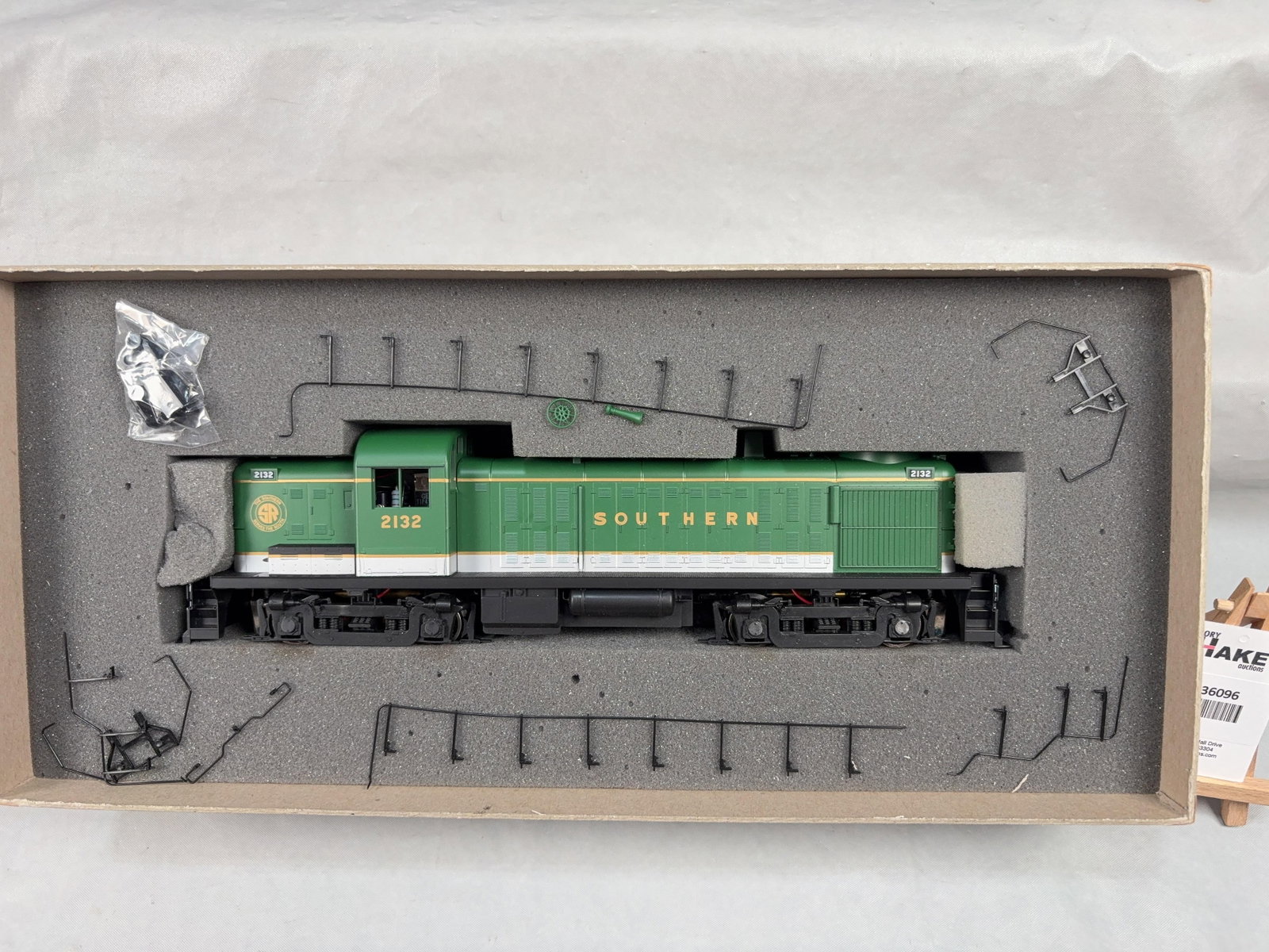Weaver RS-3 Diesel Locomotive B Unit Southern 5509 w/OB - 2