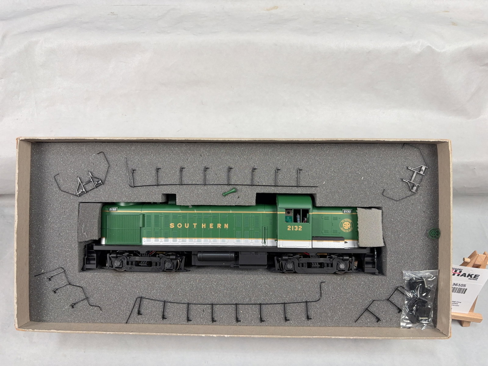 Weaver RS-3 Diesel Locomotive Southern 5509 w/OB - 2