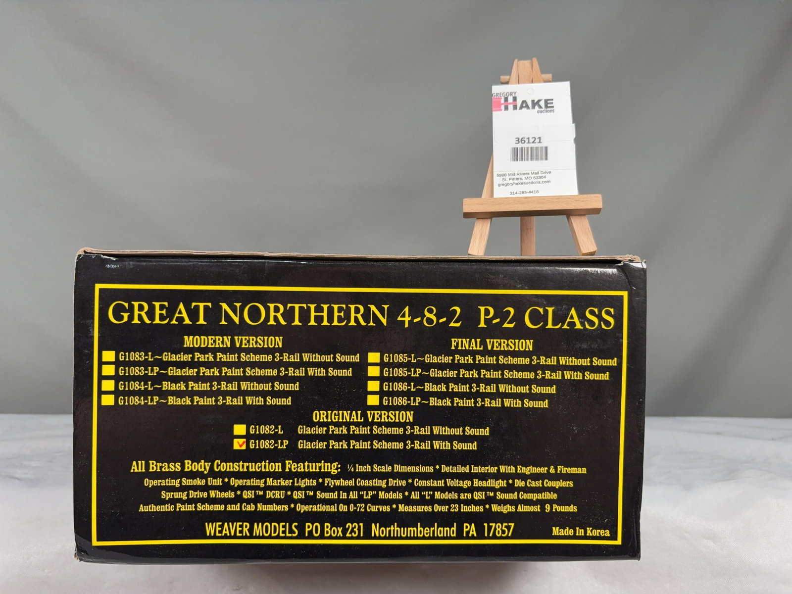Weaver Great Northern 4-8-2 P-2 Class w/OB: Weaver Great Northern 4-8-2 P-2 Class G1082-LP� Glacier Park Paint Scheme 3 Rail w/ Sound w/OB, C8. Size 22x12x7