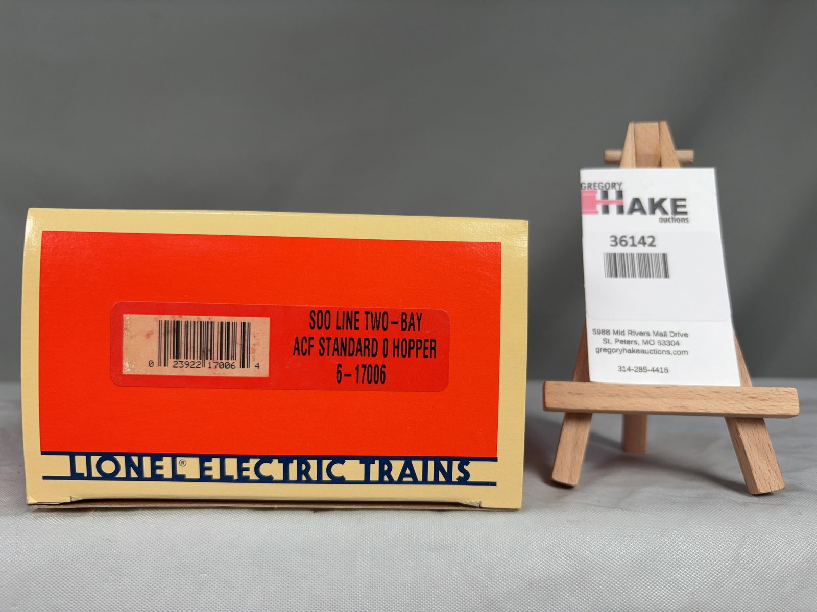 Lionel SOO Line Two-Bay ACF Standard O Hopper 17006 w/ OB: Lionel SOO Line Two-Bay ACF Standard O Hopper 17006 w/ OB, C10 � Size 12x6x4