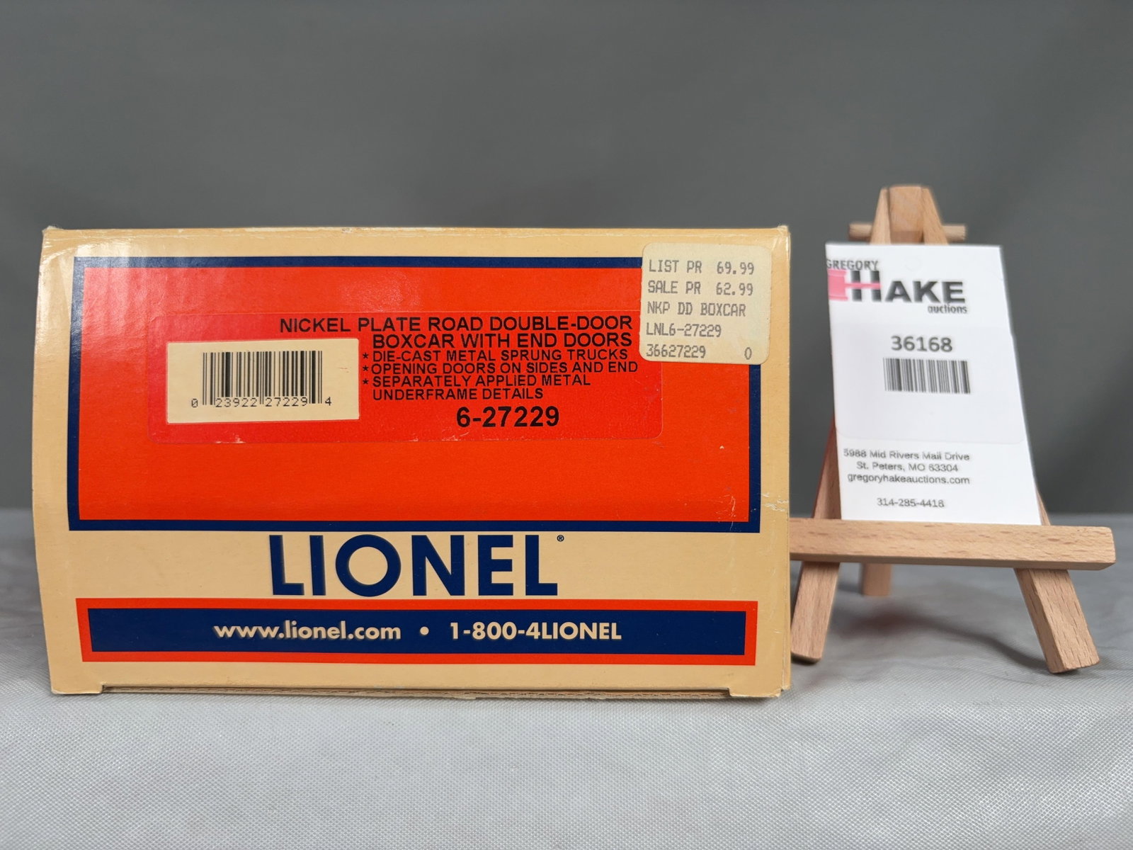 Lionel Nickel Plate Road Double Door Boxcar with End Doors 27229 w/ OB: Lionel Nickel Plate Road Double Door Boxcar with End Doors 27229 w/ OB, C9. � Size 17x6x4