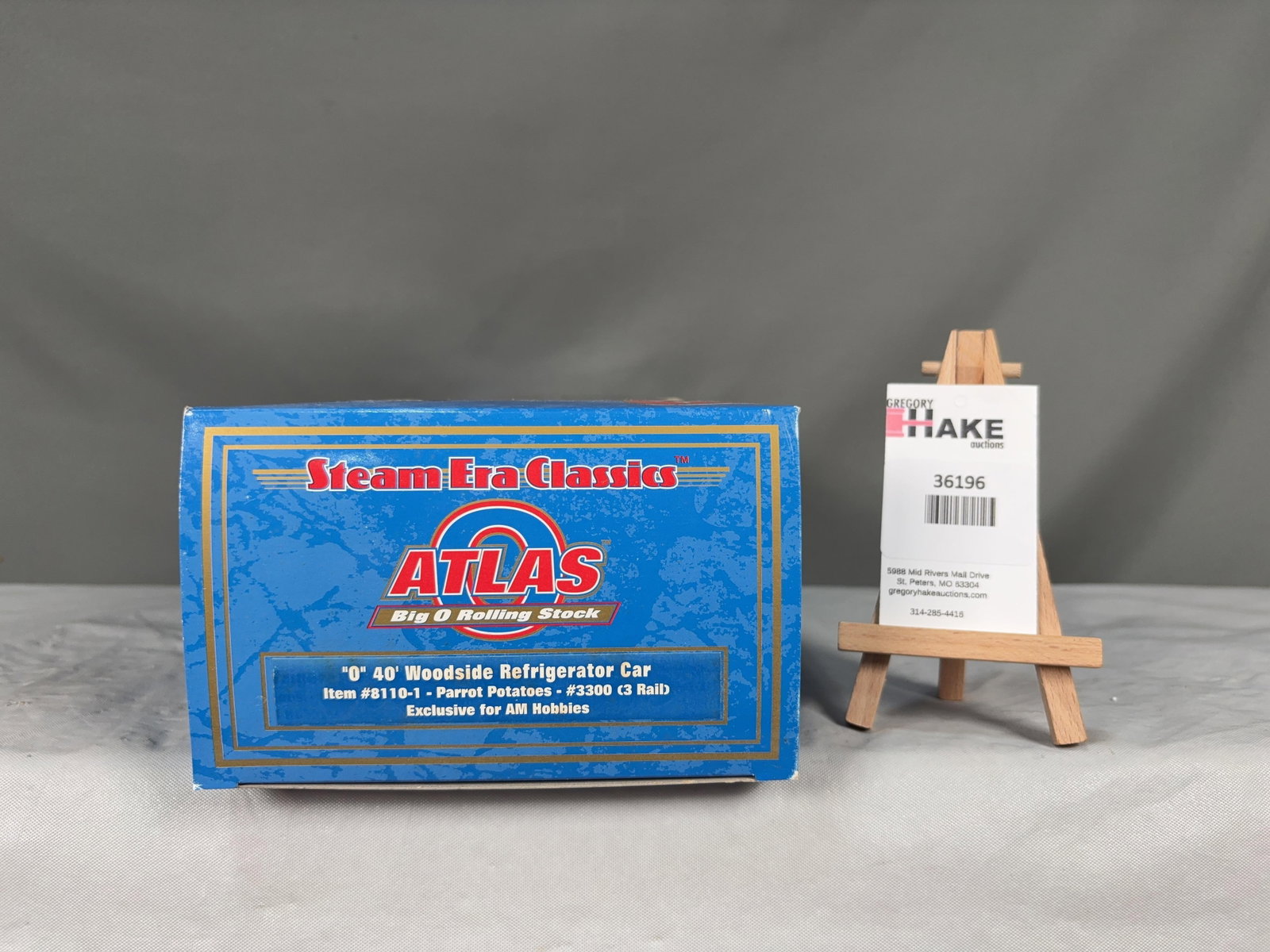 Atlas O Woodside Refrigerator Car Parrot Potatoes 8110-1 w/OB: Atlas O Woodside Refrigerator Car Parrot Potatoes 8110-1 w/OB, C8. � Size 17x6x4