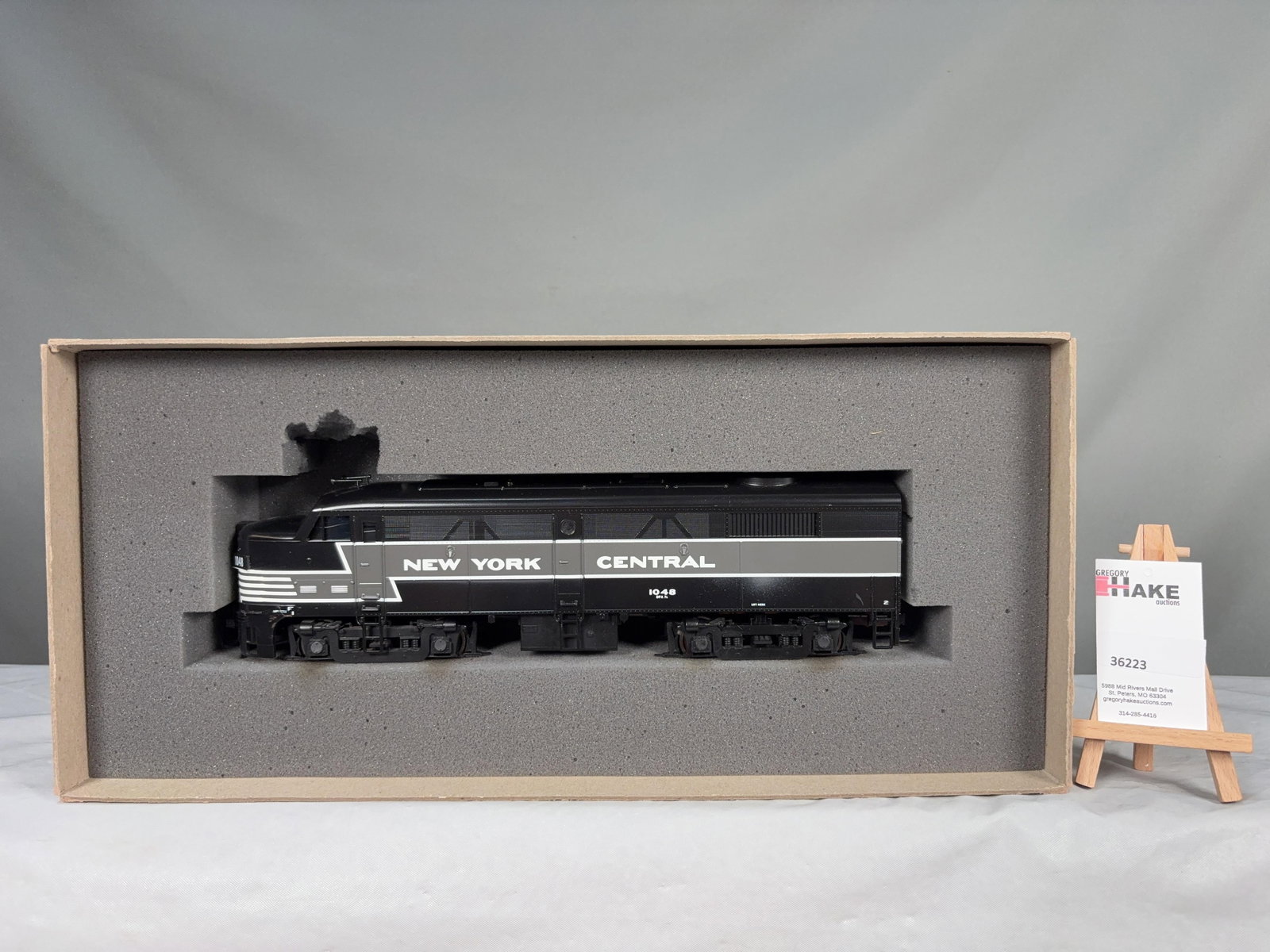 Weaver O Scale FA-2 Diesel Locomotive A Unit Powered New York Central 6030 w/OB - 2