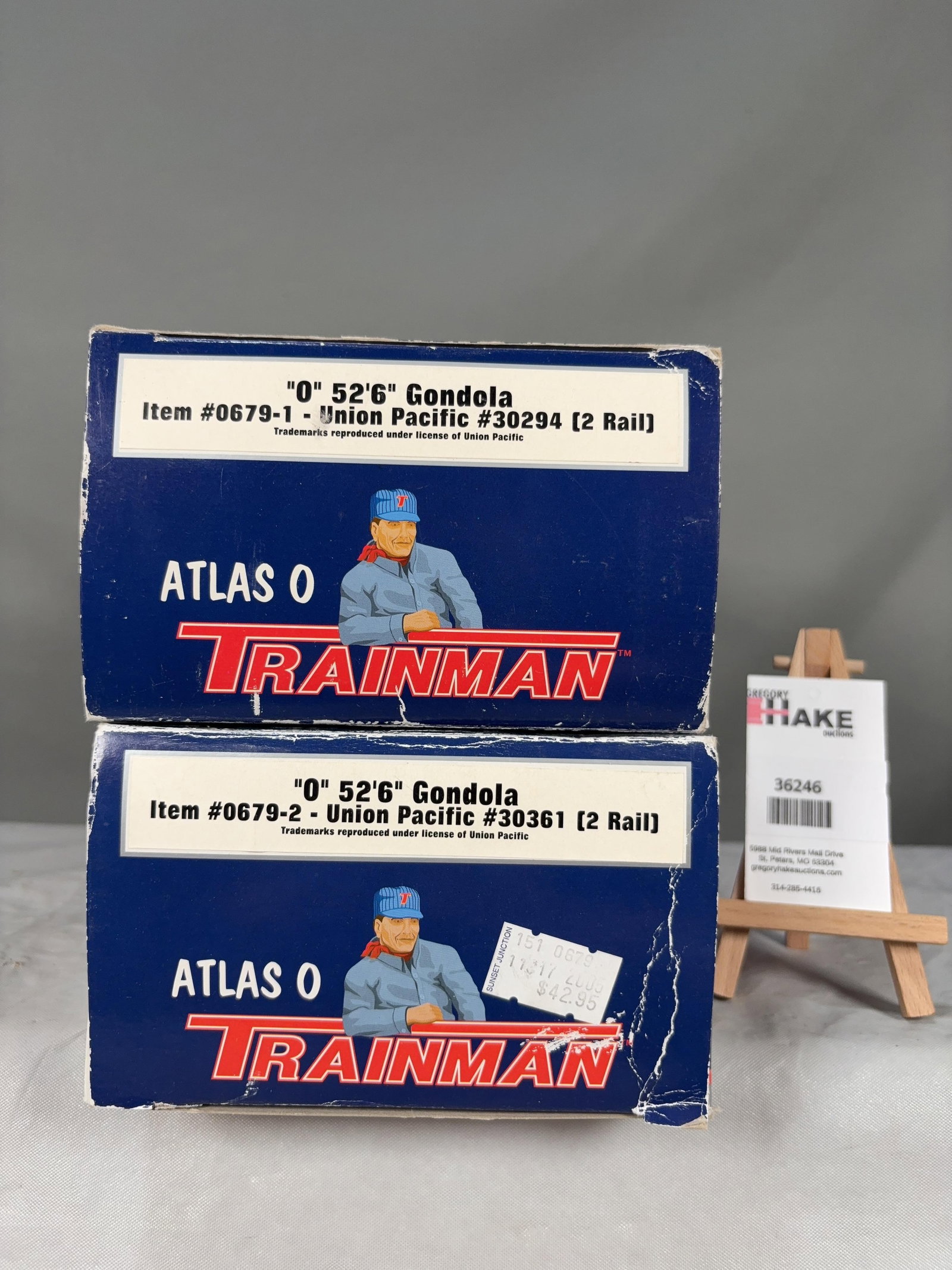 2 Atlas O Scale Cars w/OB's: 2 Atlas O Scale Cars w/OB's 52'6 Union Pacific Gondolas w/OB, C8� Size 17x6x8