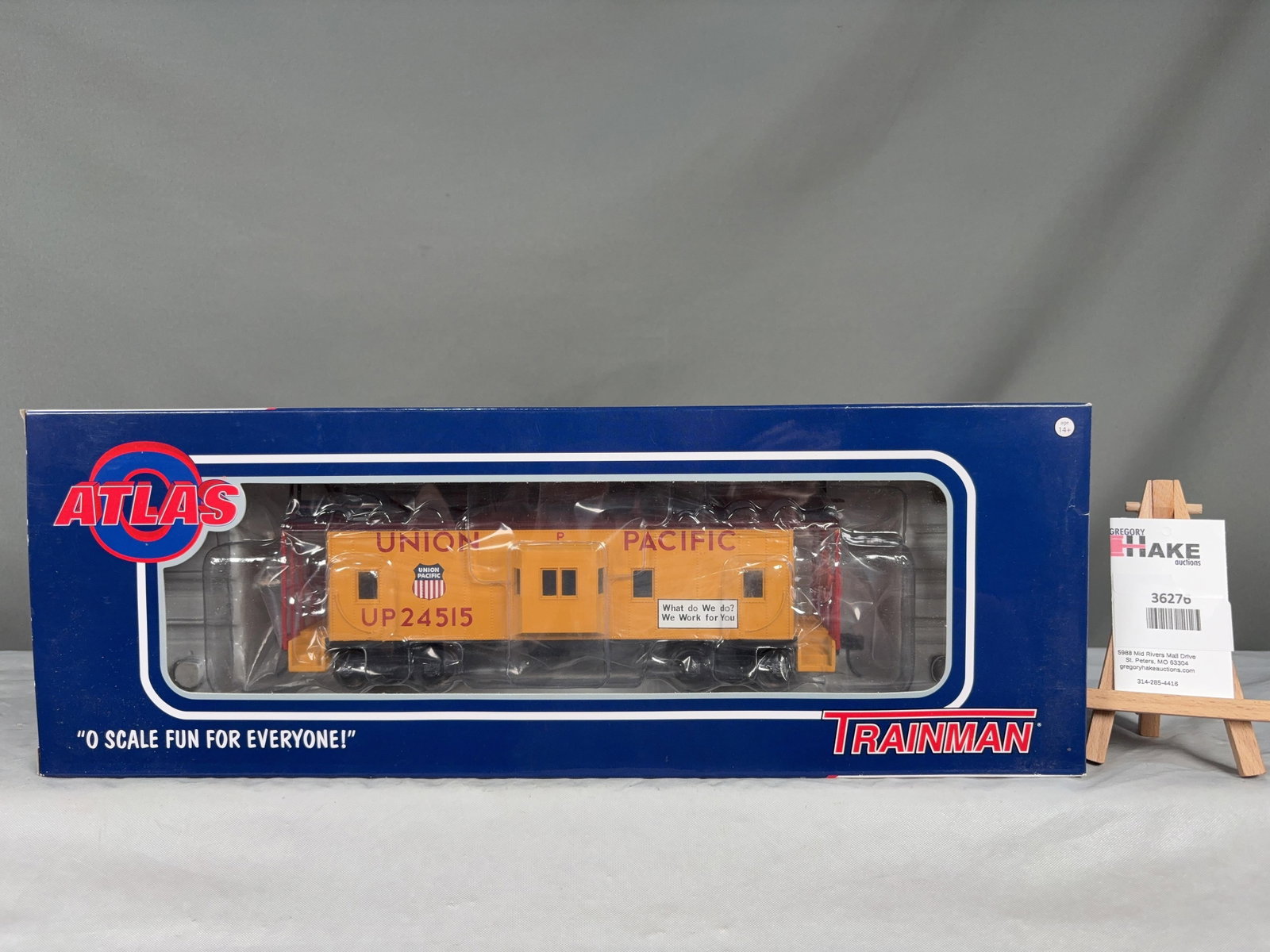 Atlas O TM Bay Window Caboose Union Pacific 2 Rail w/OB - 2