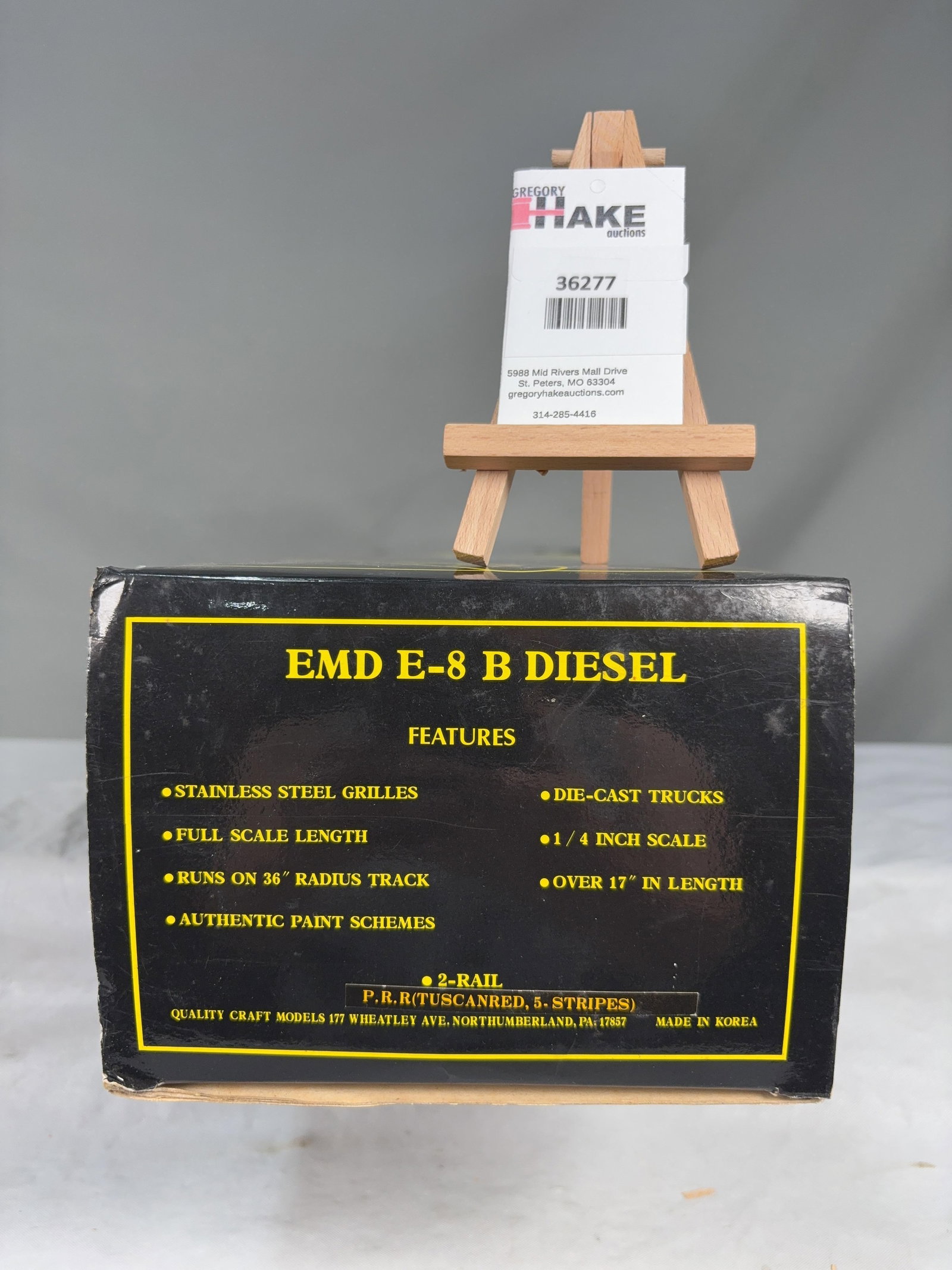 Quality Craft Alco EMD E-8 Diesel PRR 2 Rail w/OB (1 of 2)