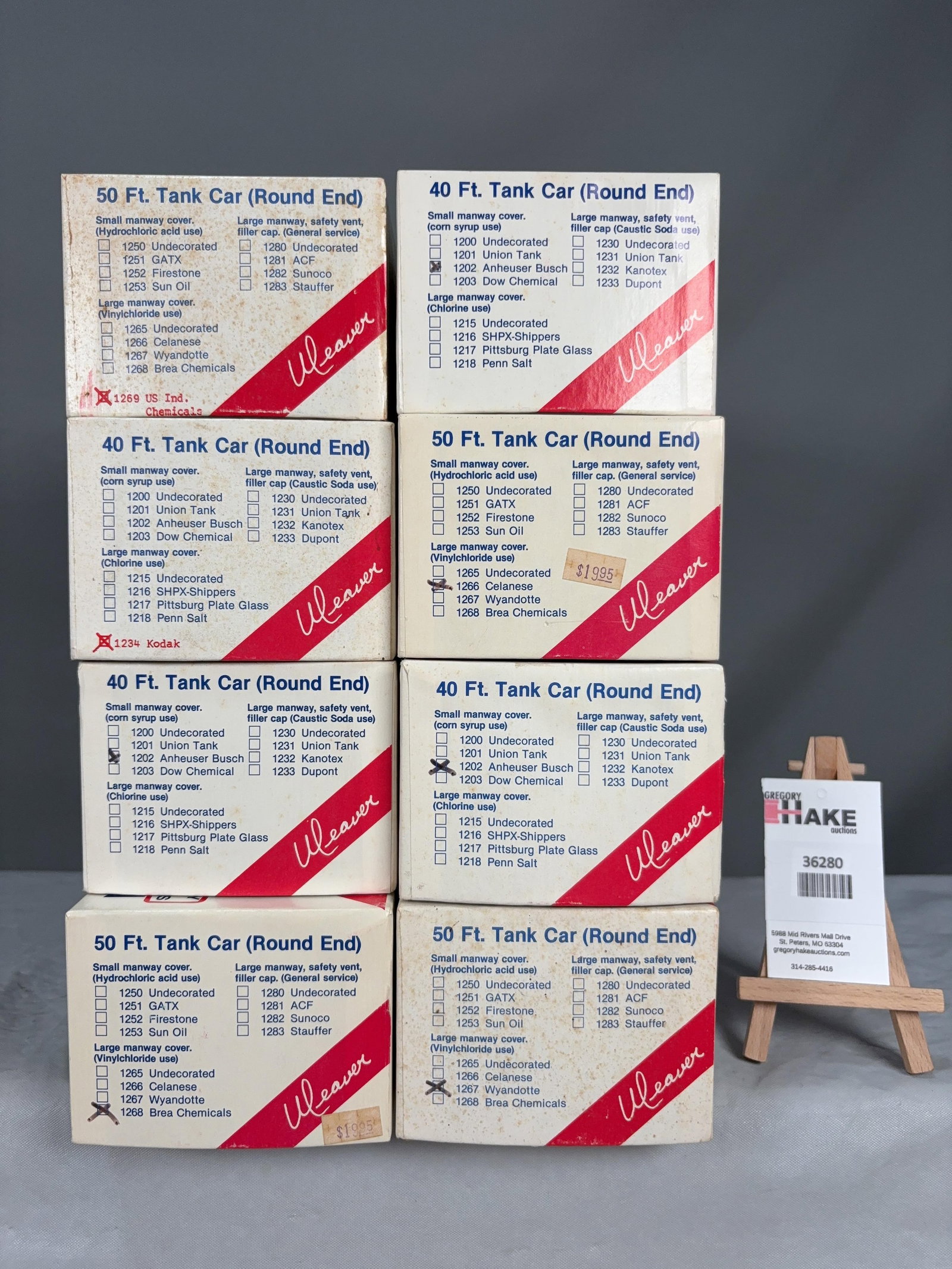 8 Weaver Tank Car Kits w/ OB (1 of 2)
