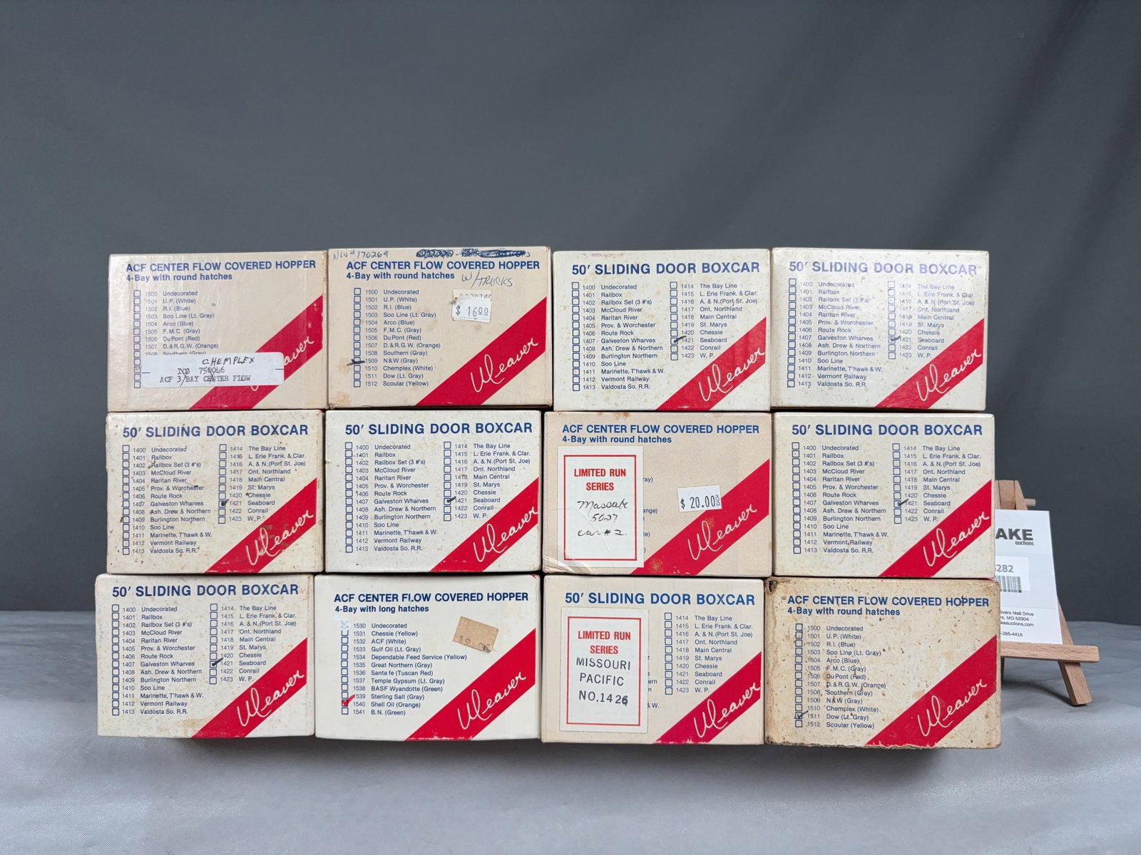 12 Weaver Hopper/Boxcar Kits w/OB's (1 of 2)