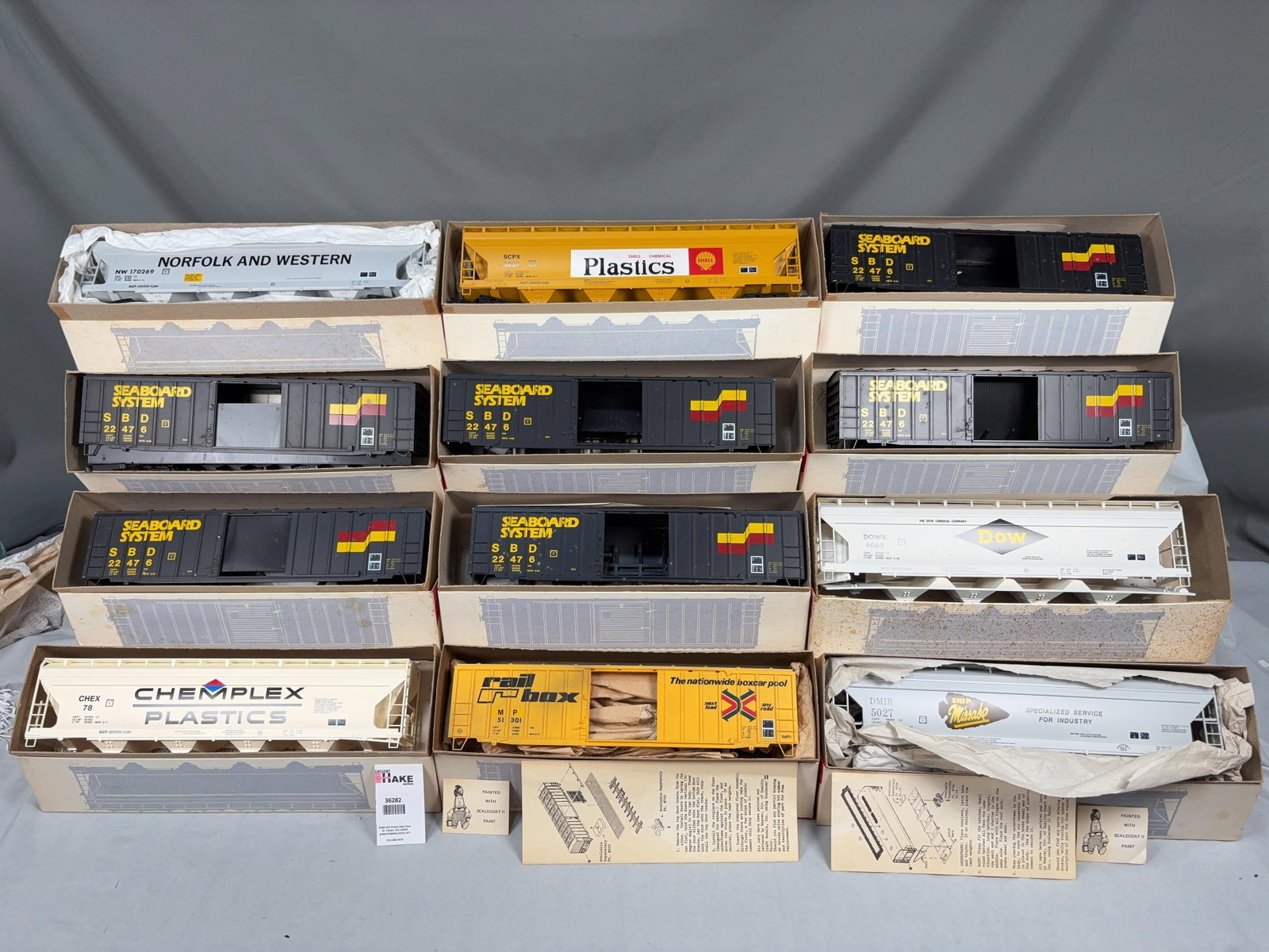 12 Weaver Hopper/Boxcar Kits w/OB's - 2