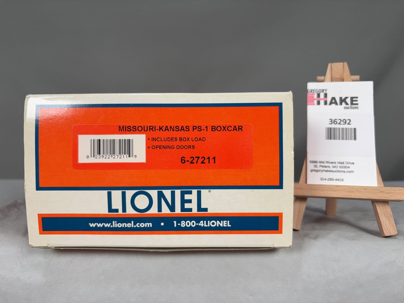 Lionel Missouri Kansas PS-1 Boxcar 27211: Lionel Missouri Kansas PS-1 Boxcar 27211, w/OB C9 � Size 15x6x4