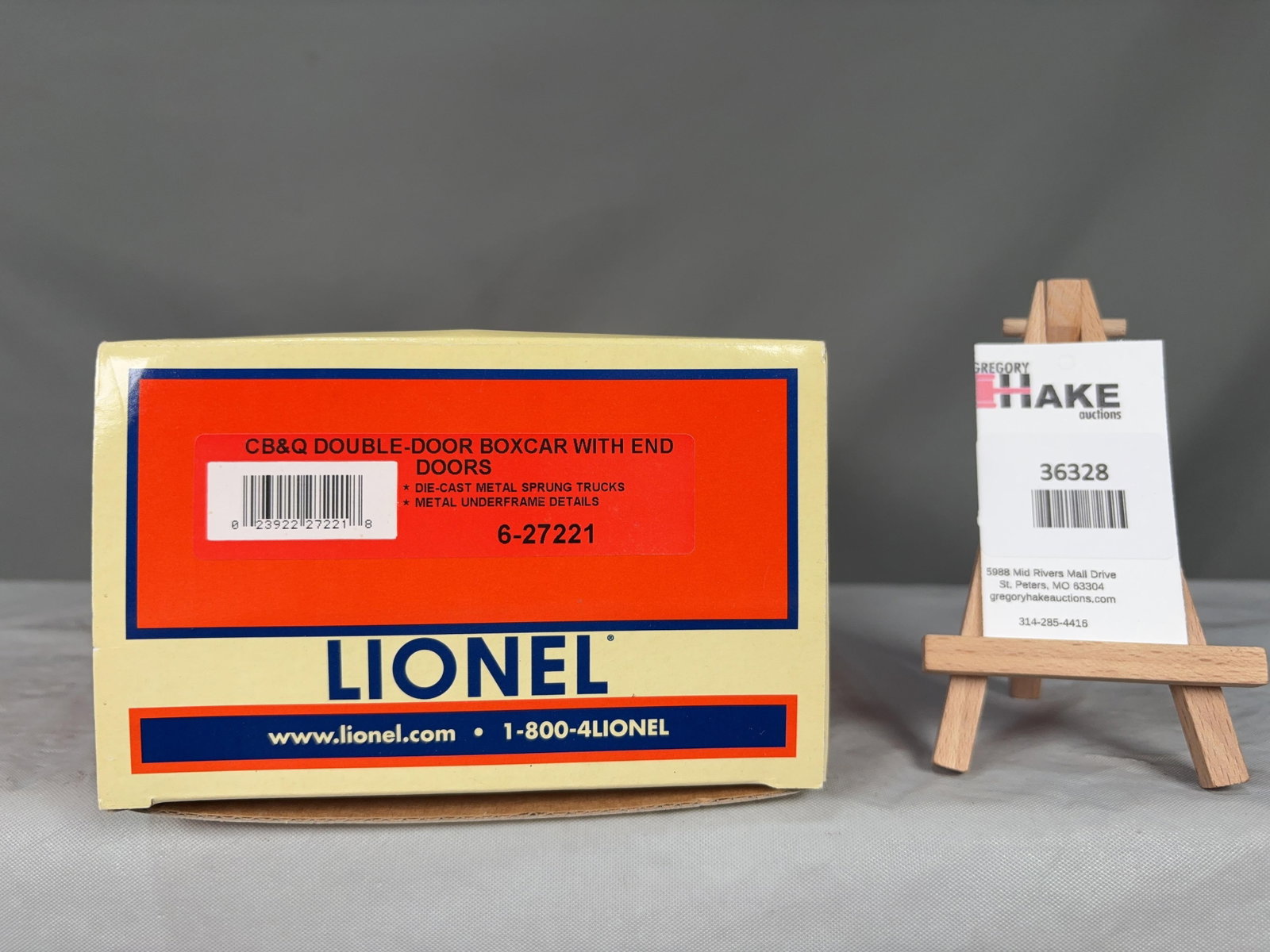 Lionel CB&Q Double Door Boxcar with End Doors 27221: Lionel CB&Q Double Door Boxcar with End Doors 27221, w/OB C9 � Size 17x6x4