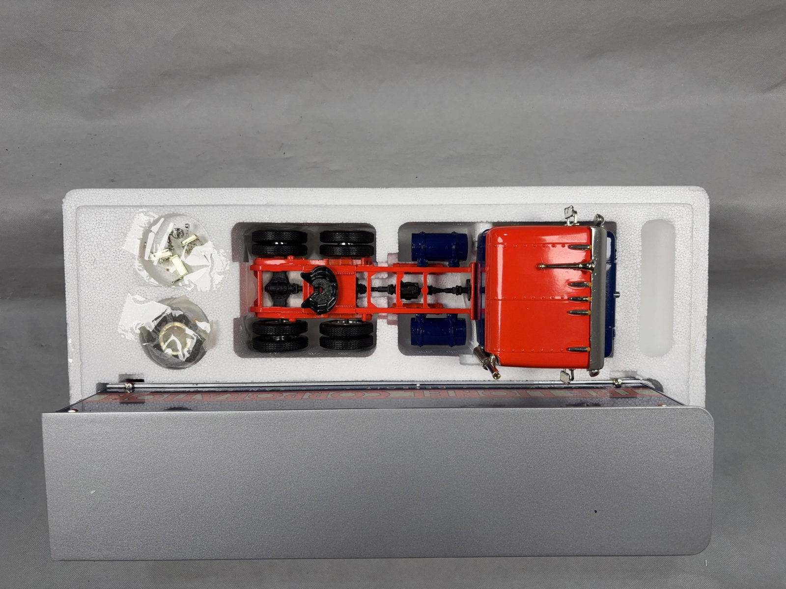 Lionel Eastwood Automobile Trans Collection Limited Edition Die Cast Metal Truck 325500 w/ OB - 7