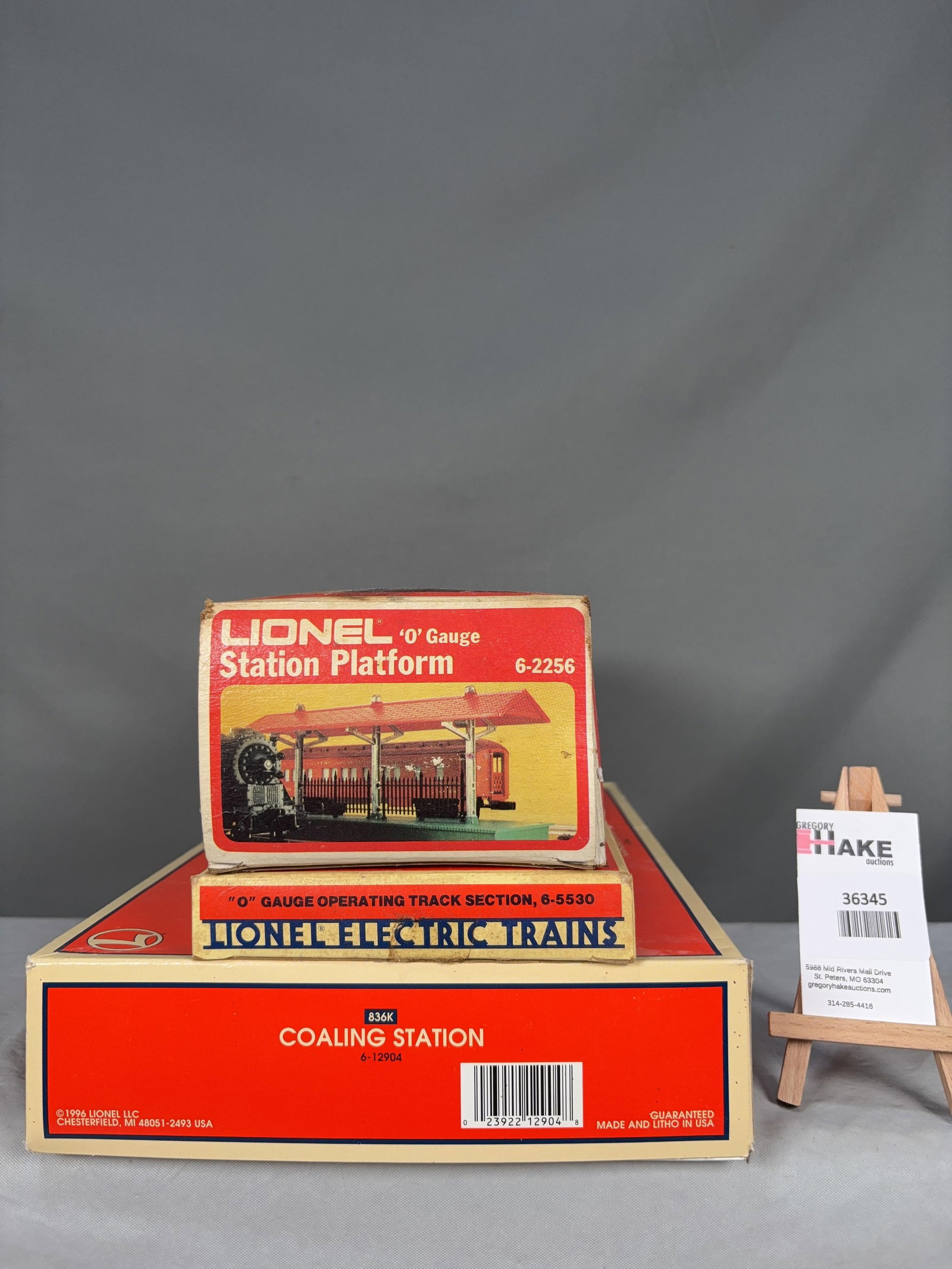 3 Lionel Accessories w/OB's: 3 Lionel Accessories w/OB's: O Gauge Station Platform 2256, Coaling Station 12904 and Operating Track Section 5530, w/OB C9 � Size 16x10x8