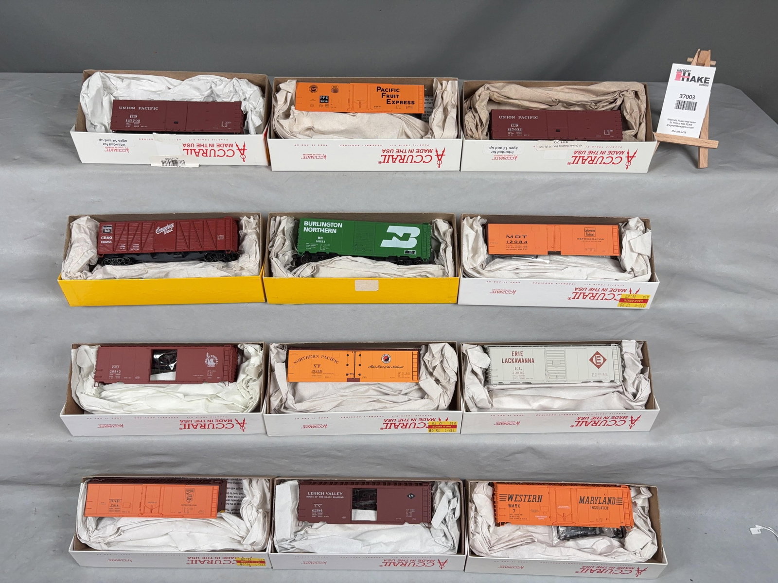 12 Accurail Freight Cars w/OB - 2