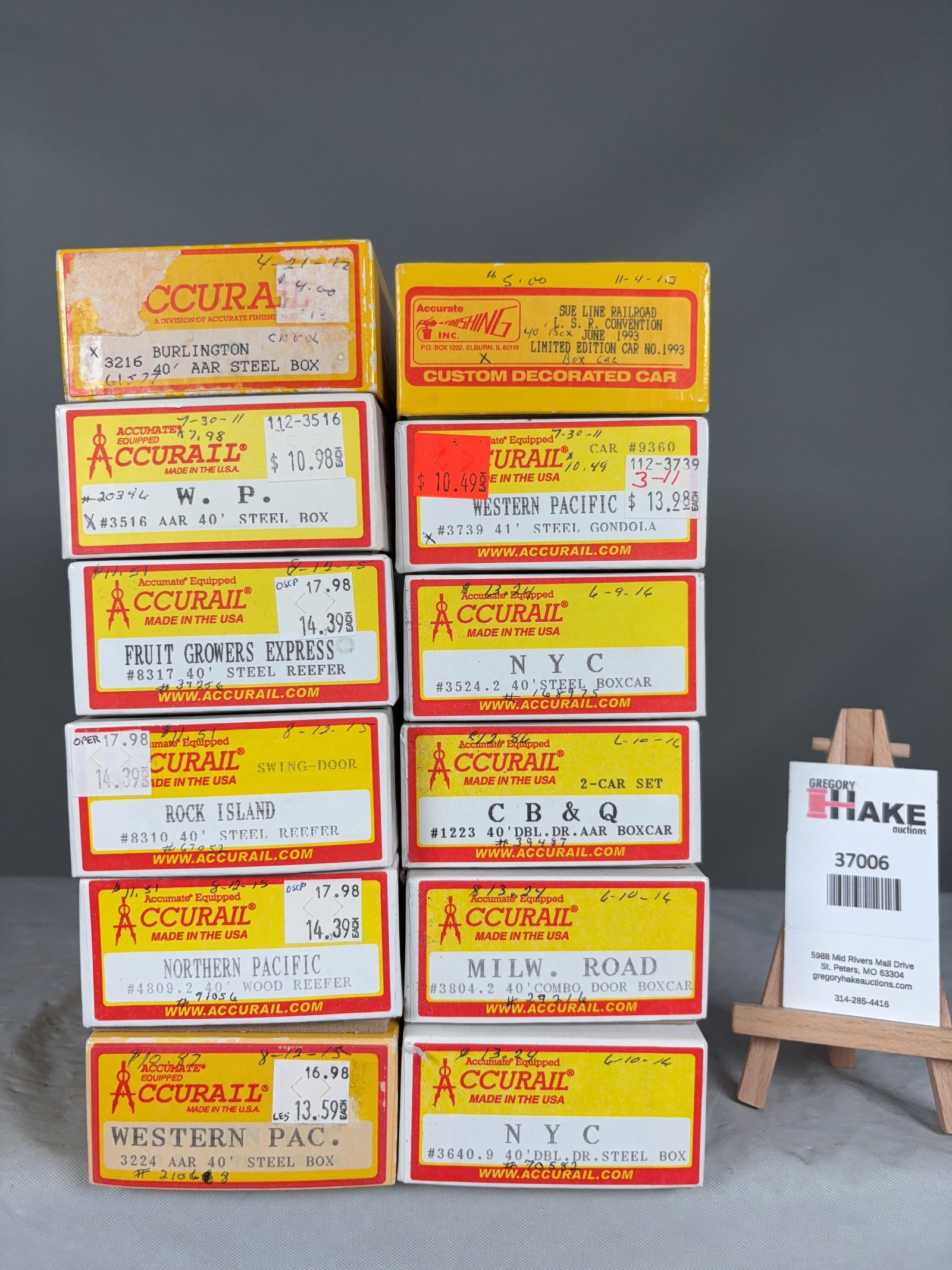 12 Accurail Freight Cars w/OB (1 of 2)