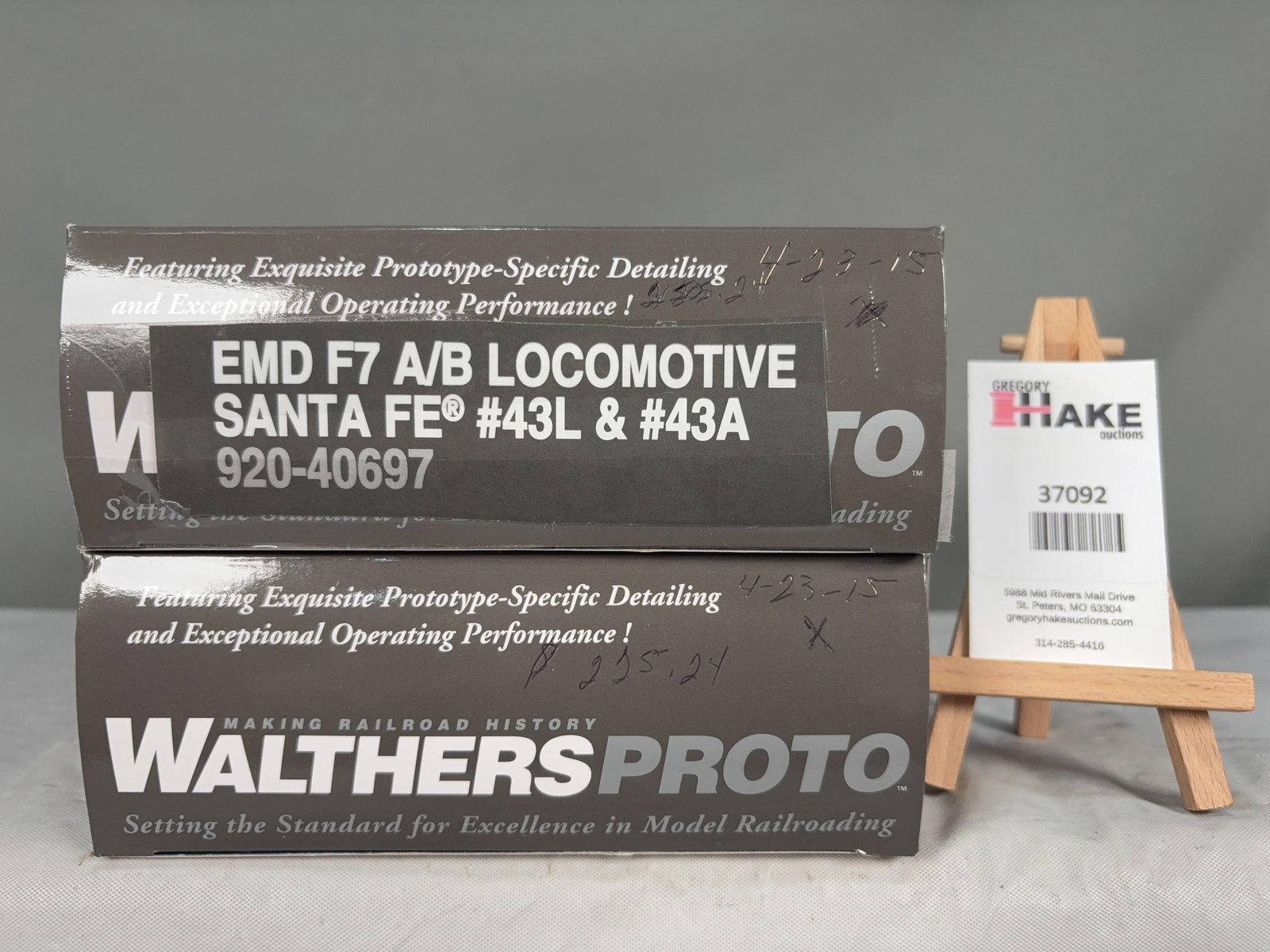 2 Walthers Proto EMD F7 Locomotives Santa Fe #43L & #43A 920-40697 w/OB: 2 Walthers Proto EMD F7 Locomotives Santa Fe #43L & #43A 920-40697 w/OB, C9. � Size 14x7x5