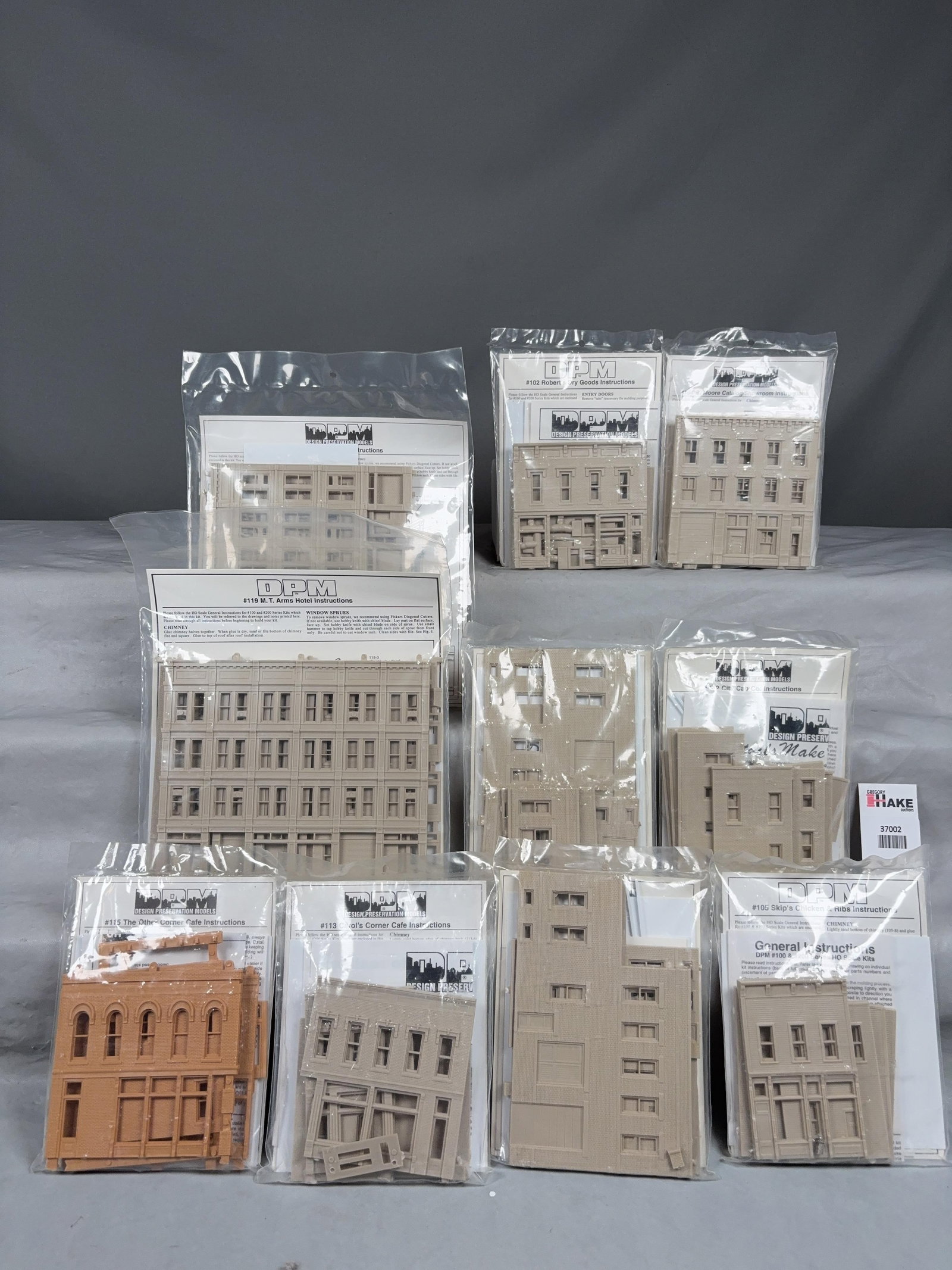 Lot of 10 Design Preservation Models HO Scale Structure Kits. - 2