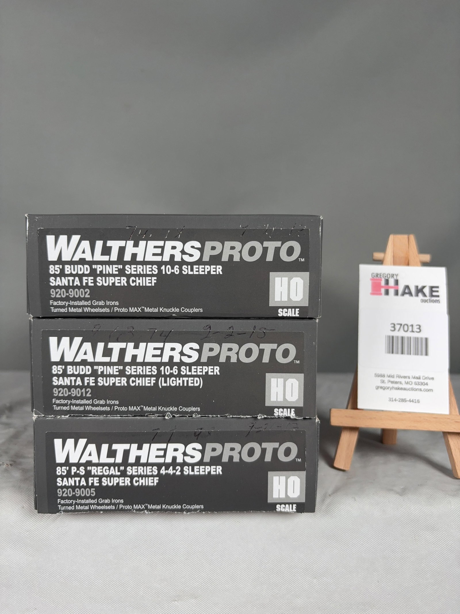 3 Walthers Proto Santa Fe Super Chief Sleeper Cars 920-9002, 920-9012, 920-9005 w/OB: 3 Walthers Proto Santa Fe Super Chief Sleeper Cars 920-9002, 920-9012, 920-9005 w/OB, C9. � Size 14x5x5