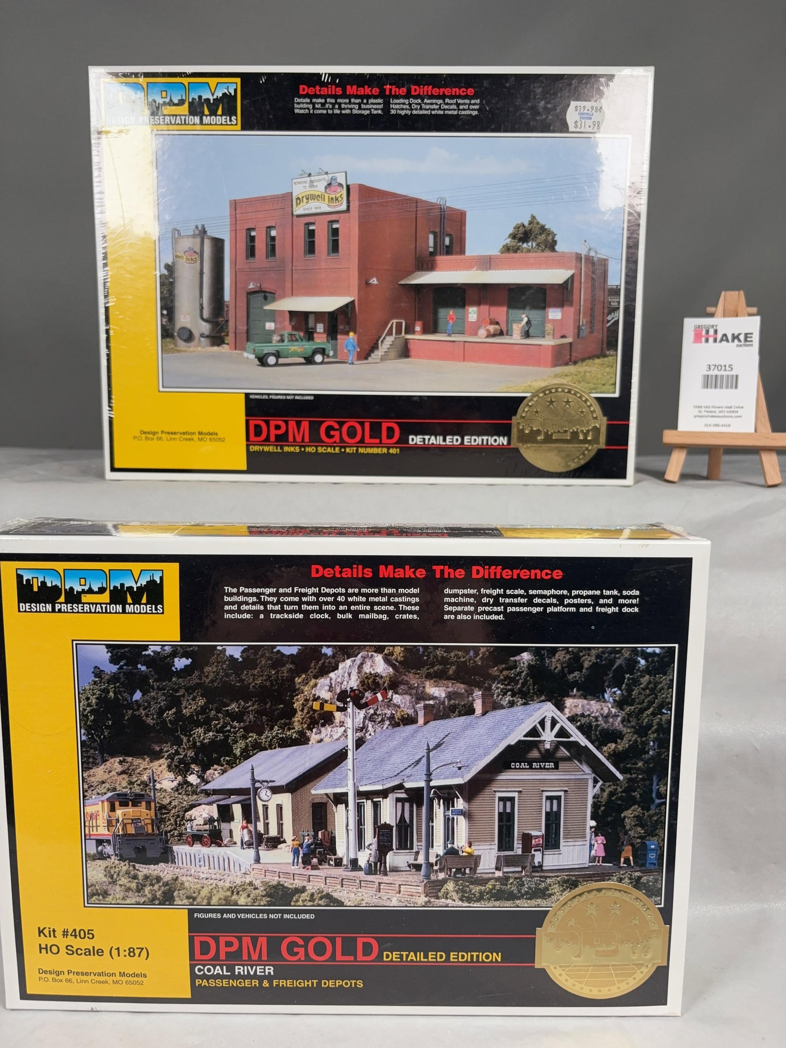 2 Design Preservation Models Building Kits w/OB - 2