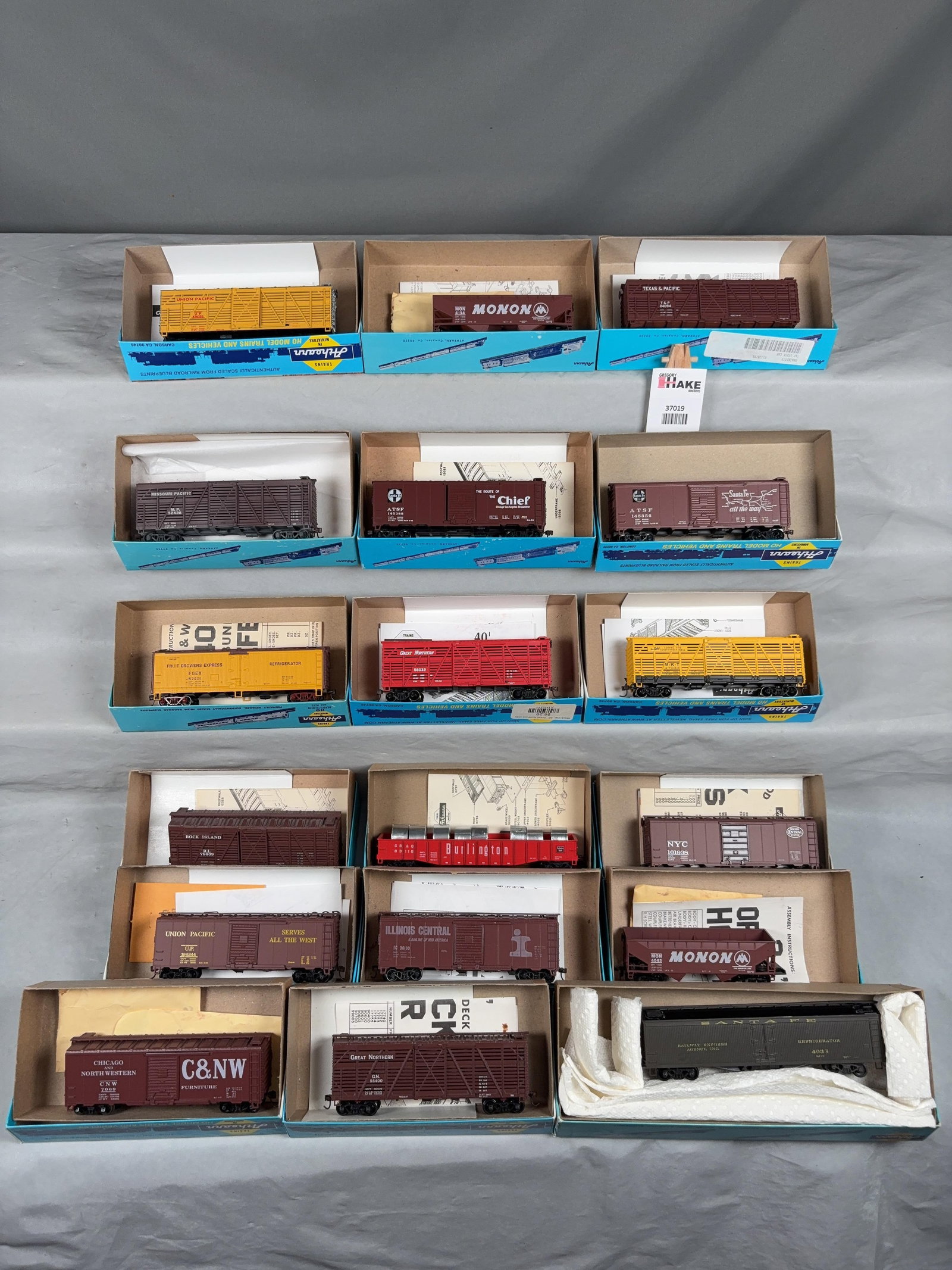 18 Athearn Freight Cars w/OB - 2
