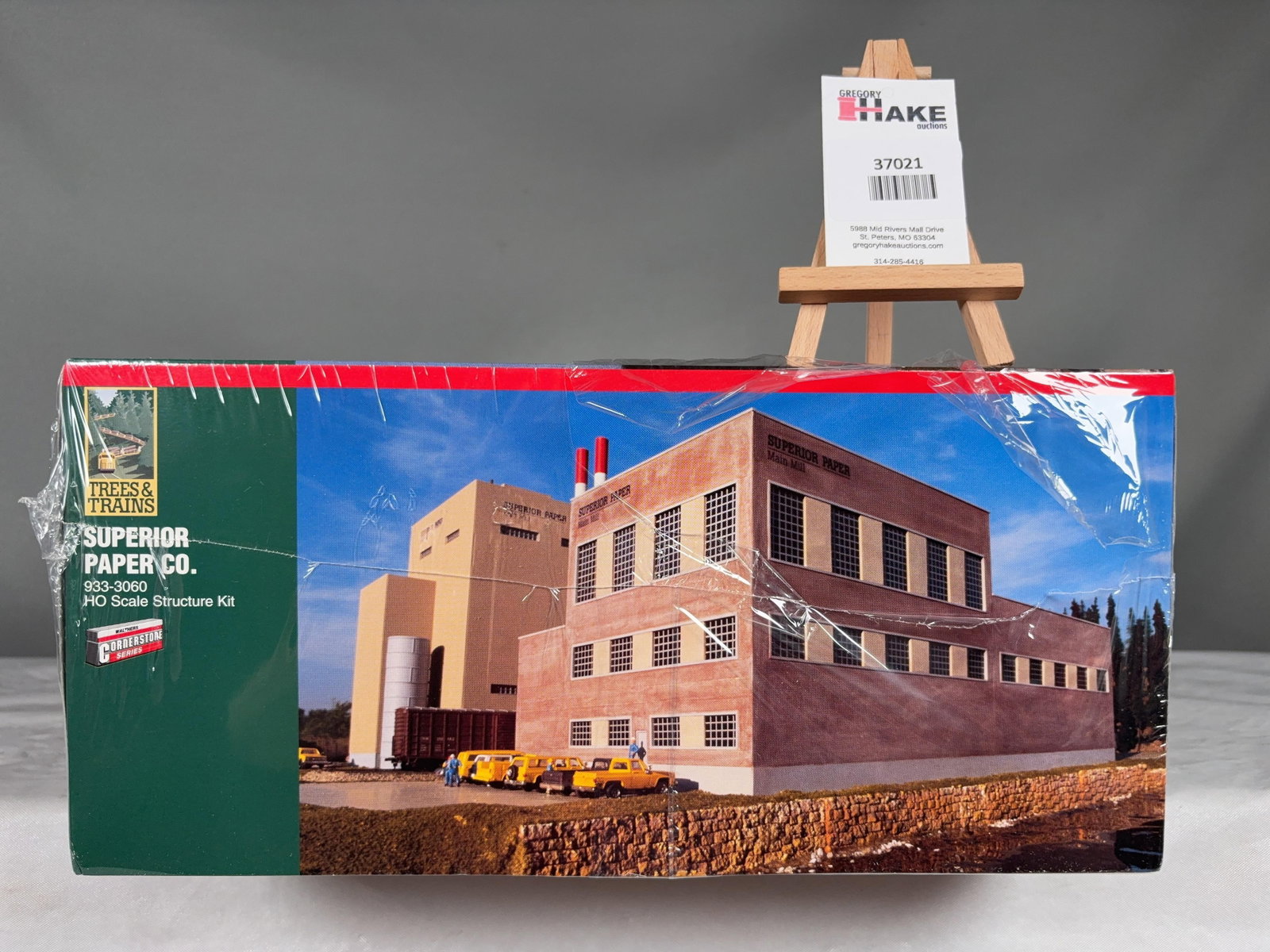 Walthers Cornerstone Series Building Kit Superior Paper Co. 933-3060 w/OB: Walthers Cornerstone Series Building Kit Superior Paper Co. 933-3060 w/OB, C9. Size 18x13x6