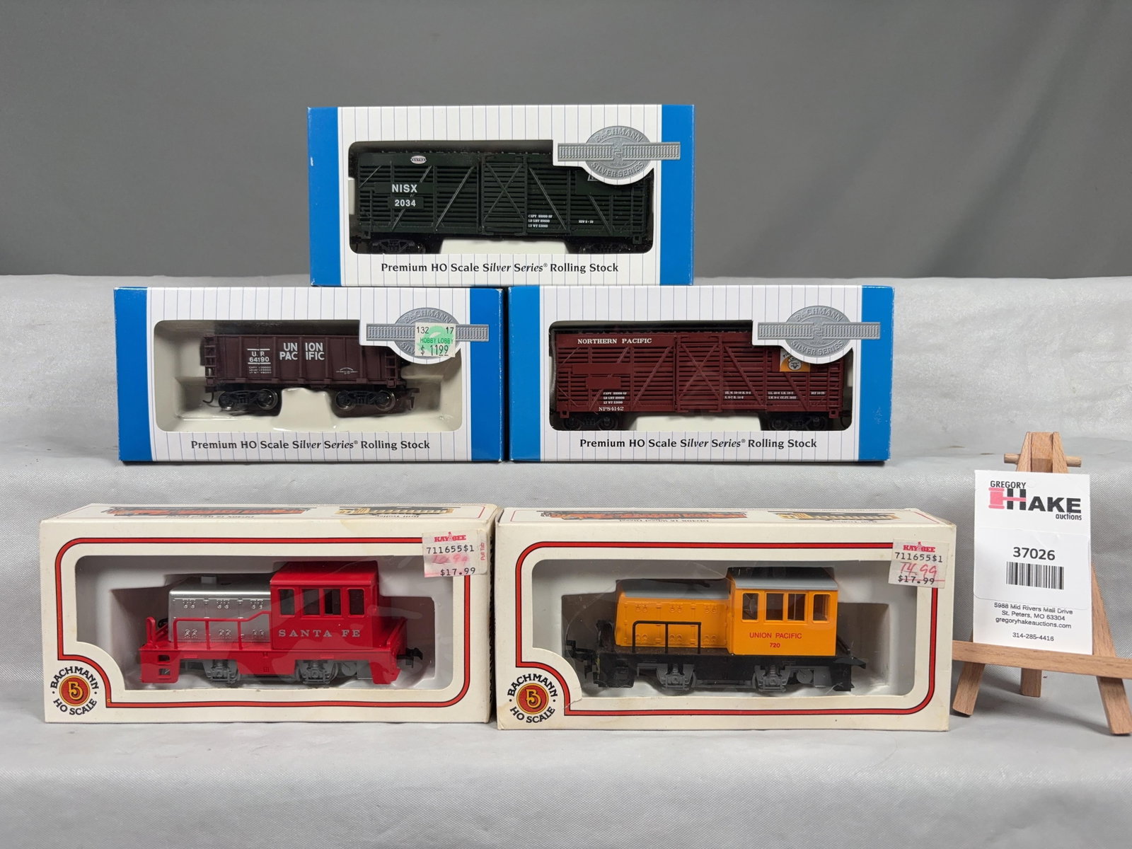 5 Bachmann Freight Cars w/OB - 2