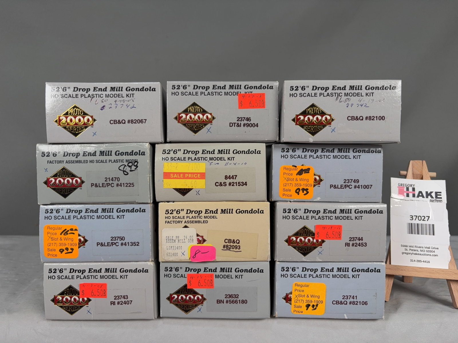 12 Proto Series Gondola Model Kits w/OB: 12 Proto Series Drop End Mill Gondola Model Kits w/OB.� Please see Photos for details, C9. � Size 10x7x11