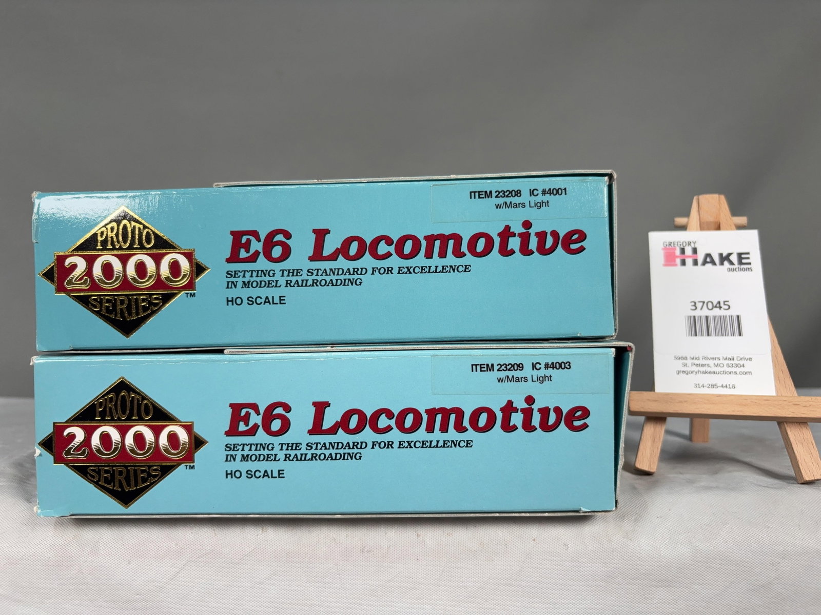 2 Proto 2000 Series Illinois Central E6 Locomotives 23208 & 23209 w/OB: 2 Proto 2000 Series E6 Illinois Central Locomotives 23208 & 23209 w/OB, C9. � Size 12x8x5
